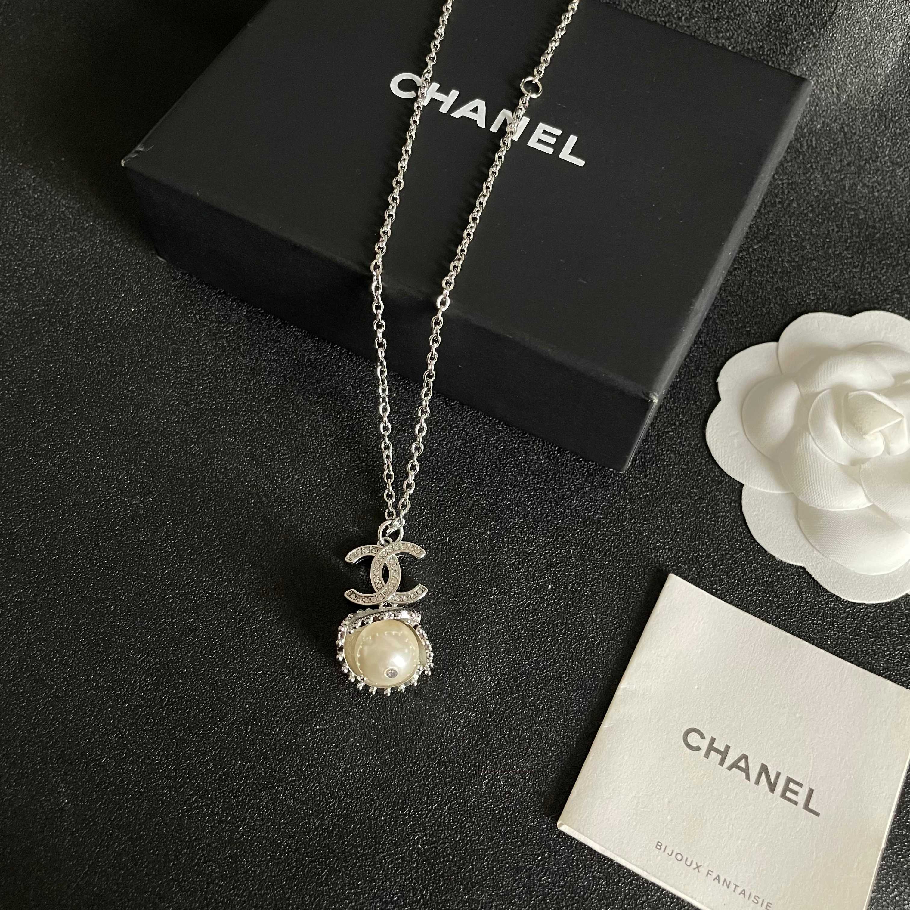 Chanel香奈儿 中古 项链👀小香家的款式真心无需多介绍😘🎶每一款都超好看，精致大方，非常显气质