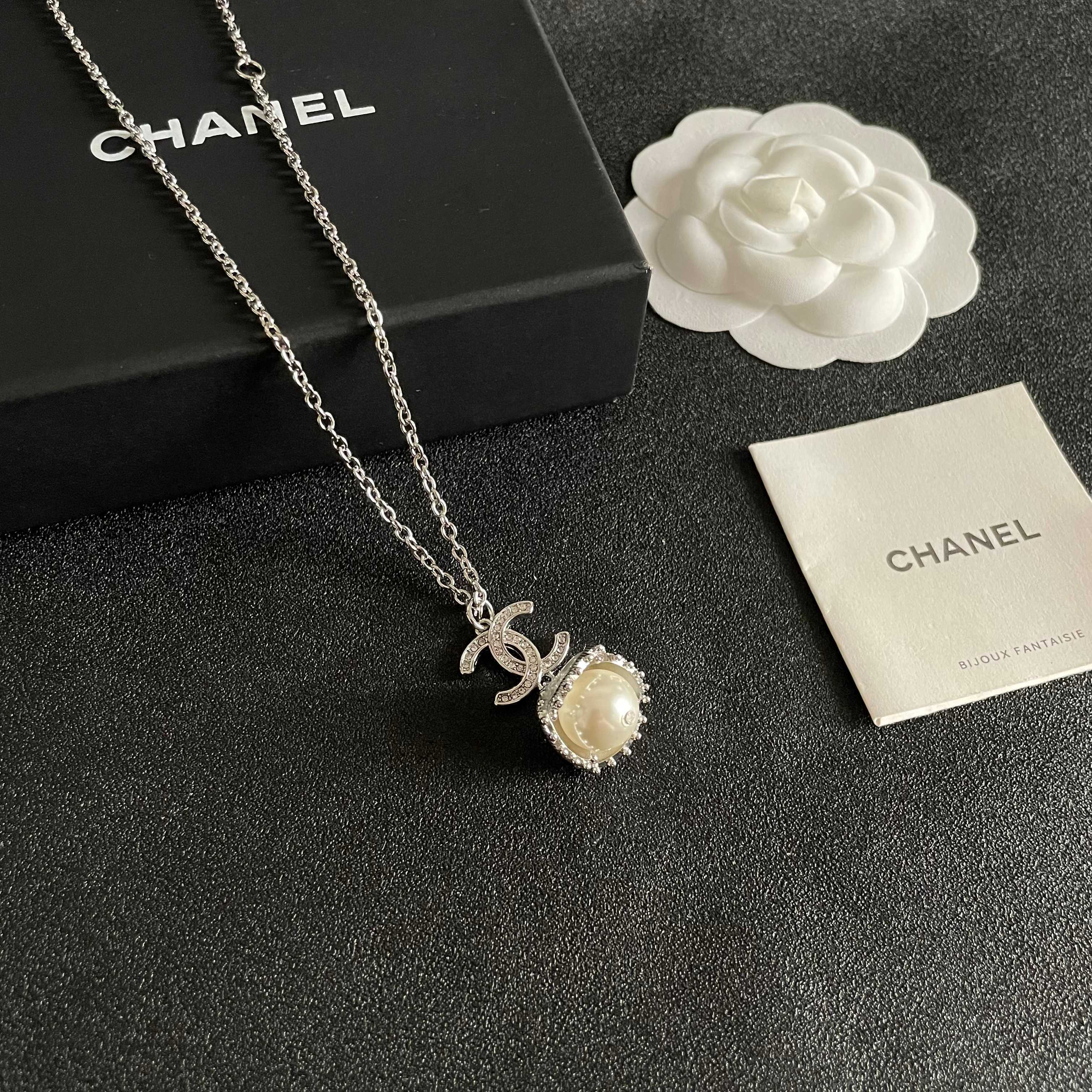 Chanel香奈儿 中古 项链👀小香家的款式真心无需多介绍😘🎶每一款都超好看，精致大方，非常显气质