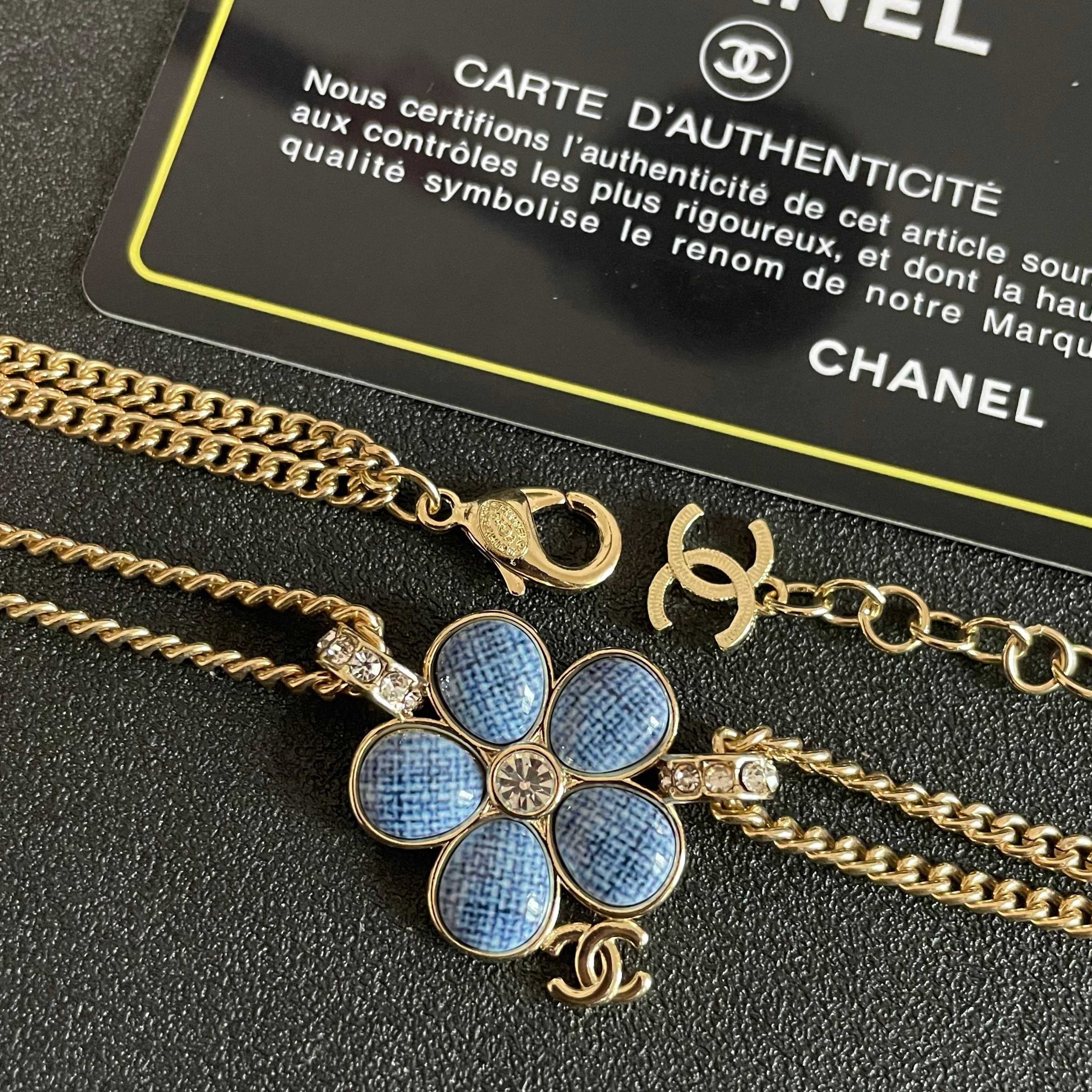 Chanel香奈儿 中古 字母 项链👀小香家的款式真心无需多介绍😘🎶每一款都超好看，精致大方，非常显气质