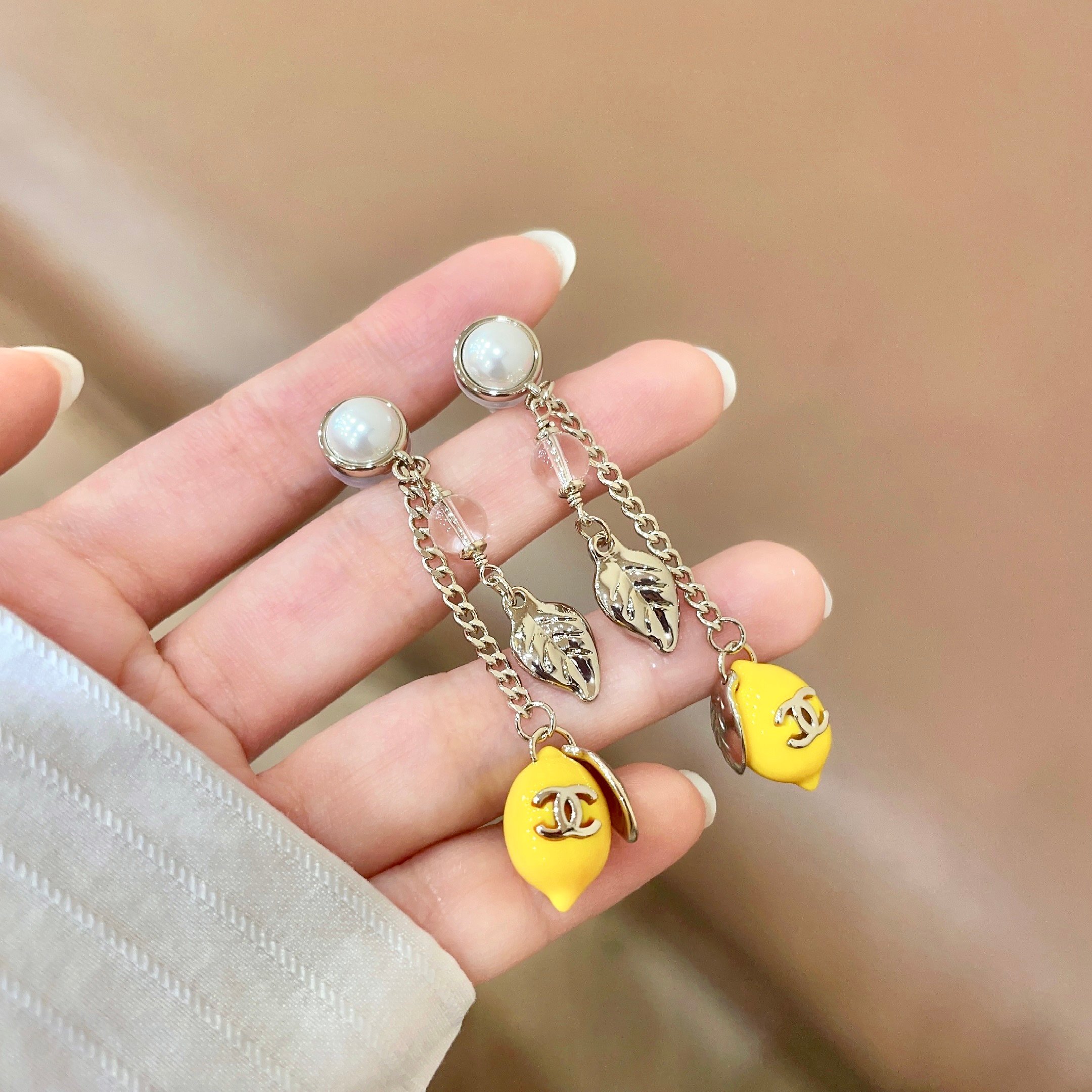 Chanel香奈儿 中古 双C耳钉👀小香家的款式真心无需多介绍😘🎶每一款都超好看，精致大方，非常显气质