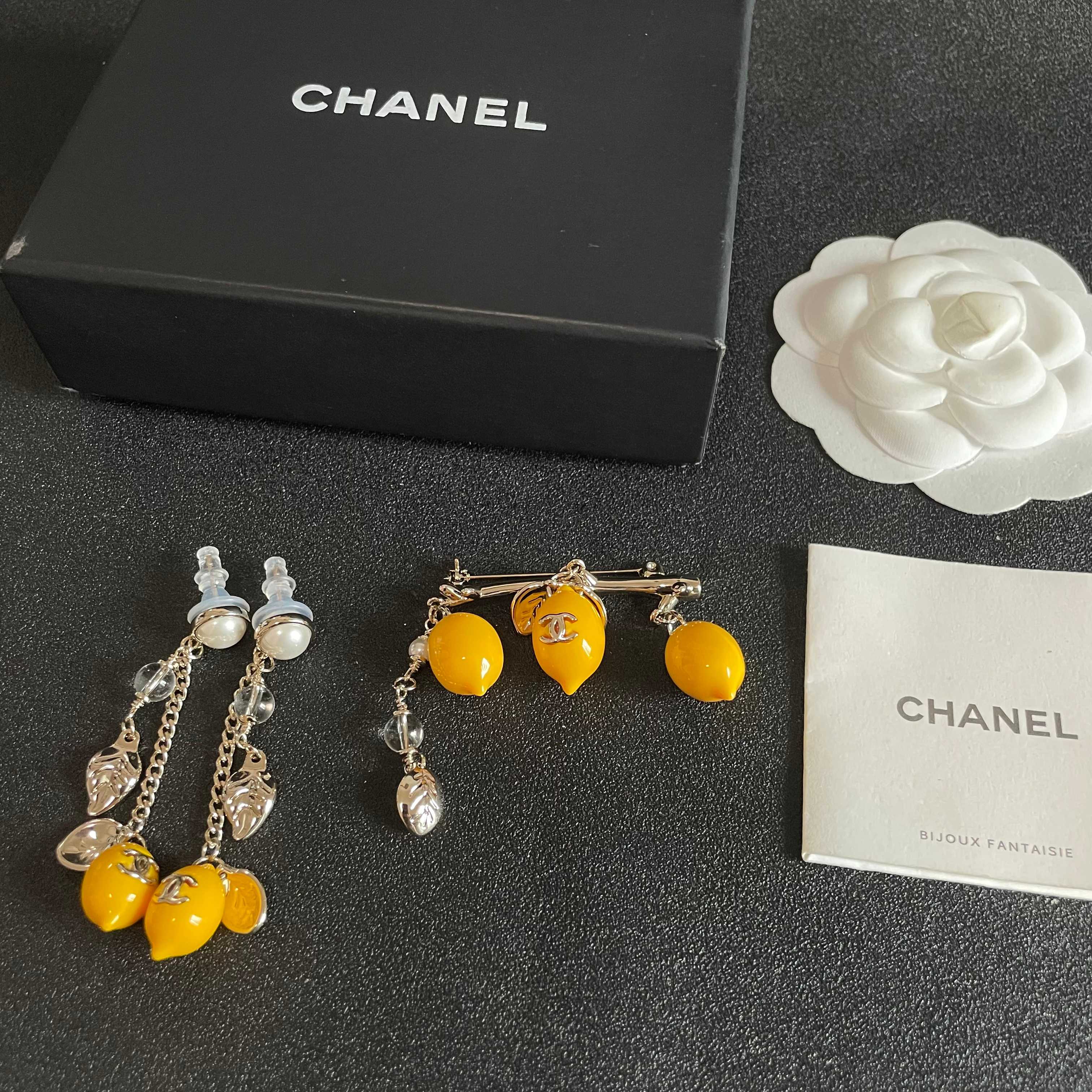 Chanel香奈儿 中古 双C耳钉👀小香家的款式真心无需多介绍😘🎶每一款都超好看，精致大方，非常显气质