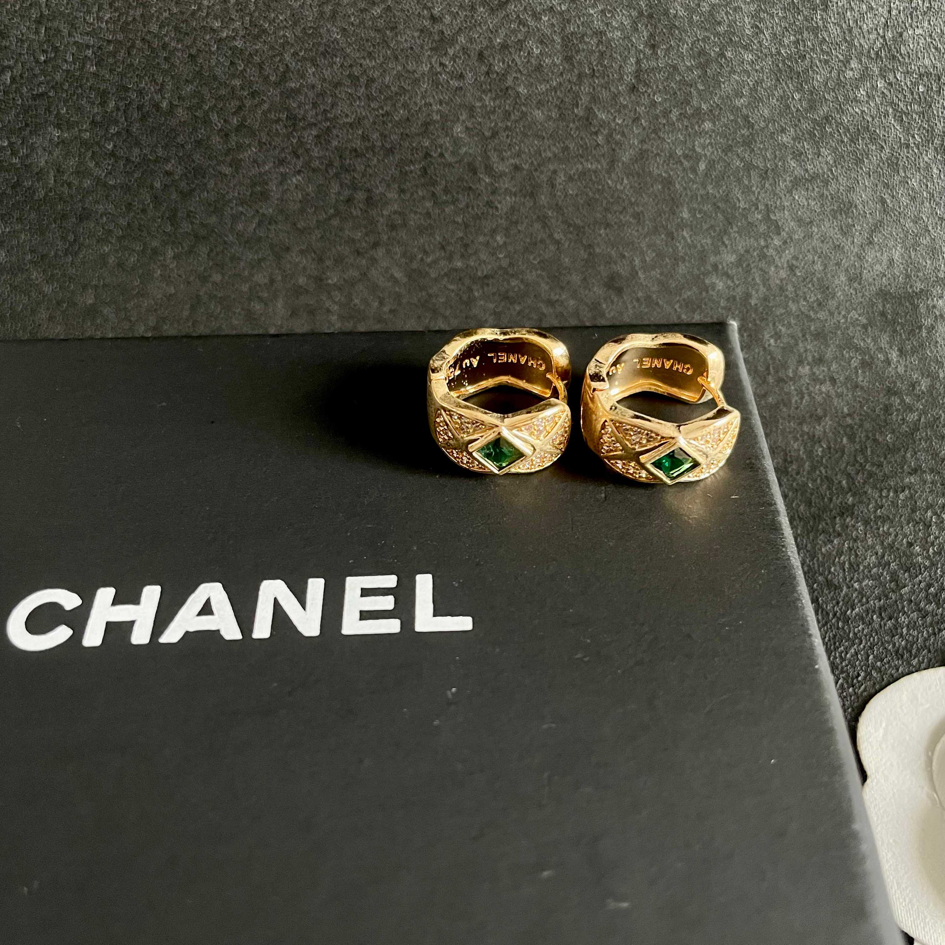 Chanel香奈儿 中古 双C耳钉👀原版复刻logo 小香家的款式真心无需多介绍😘🎶每一款都超好看，精致