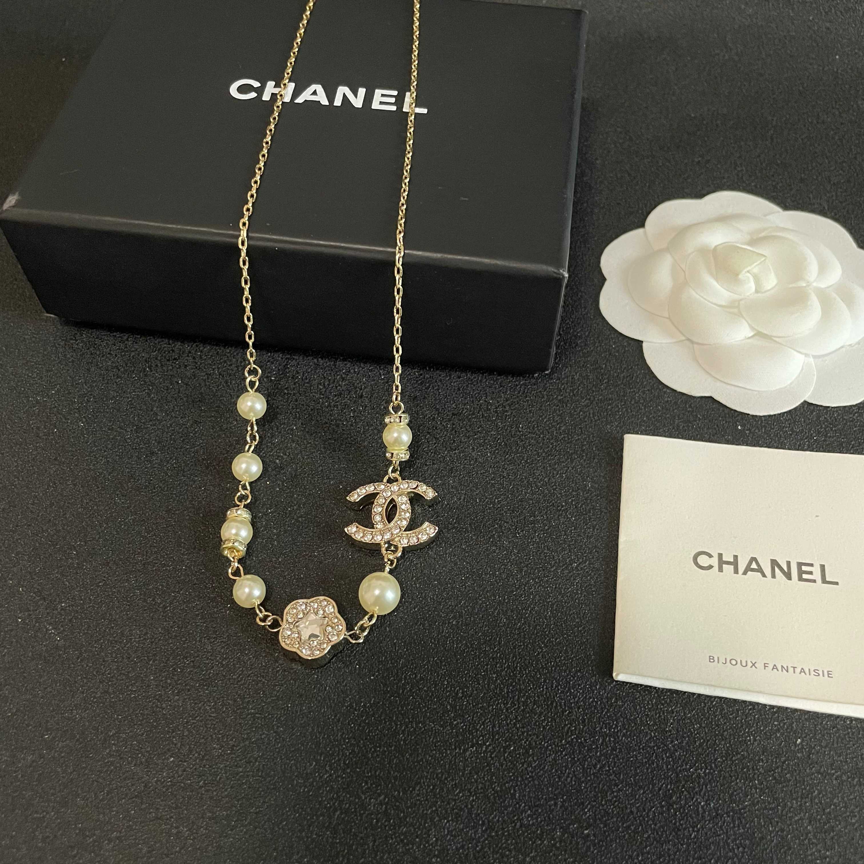 Chanel香奈儿 中古 项链👀小香家的款式真心无需多介绍😘🎶每一款都超好看，精致大方，非常显气质.