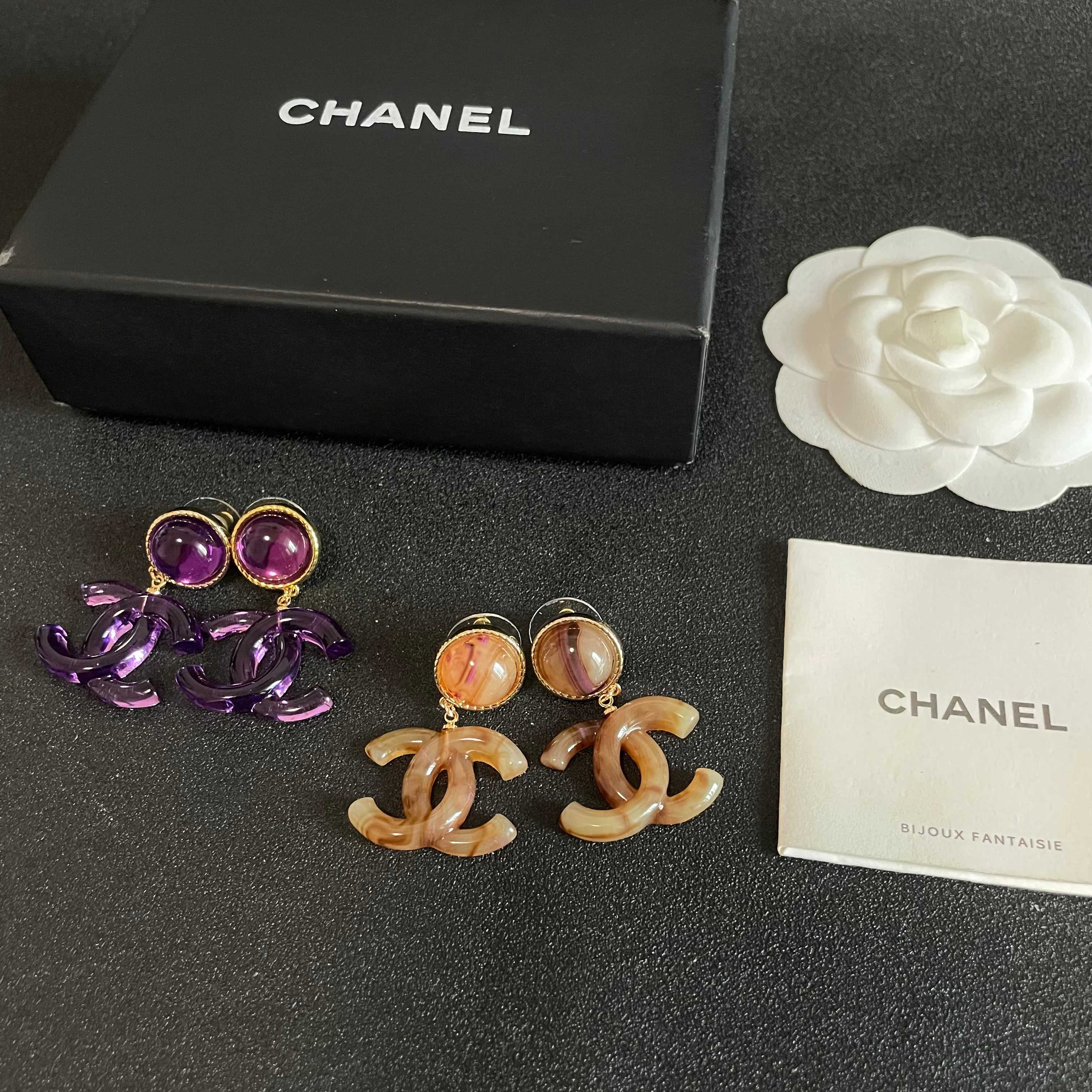 Chanel香奈儿 中古 耳钉👀小香家的款式真心无需多介绍😘🎶每一款都超好看，精致大方，非常显气质
