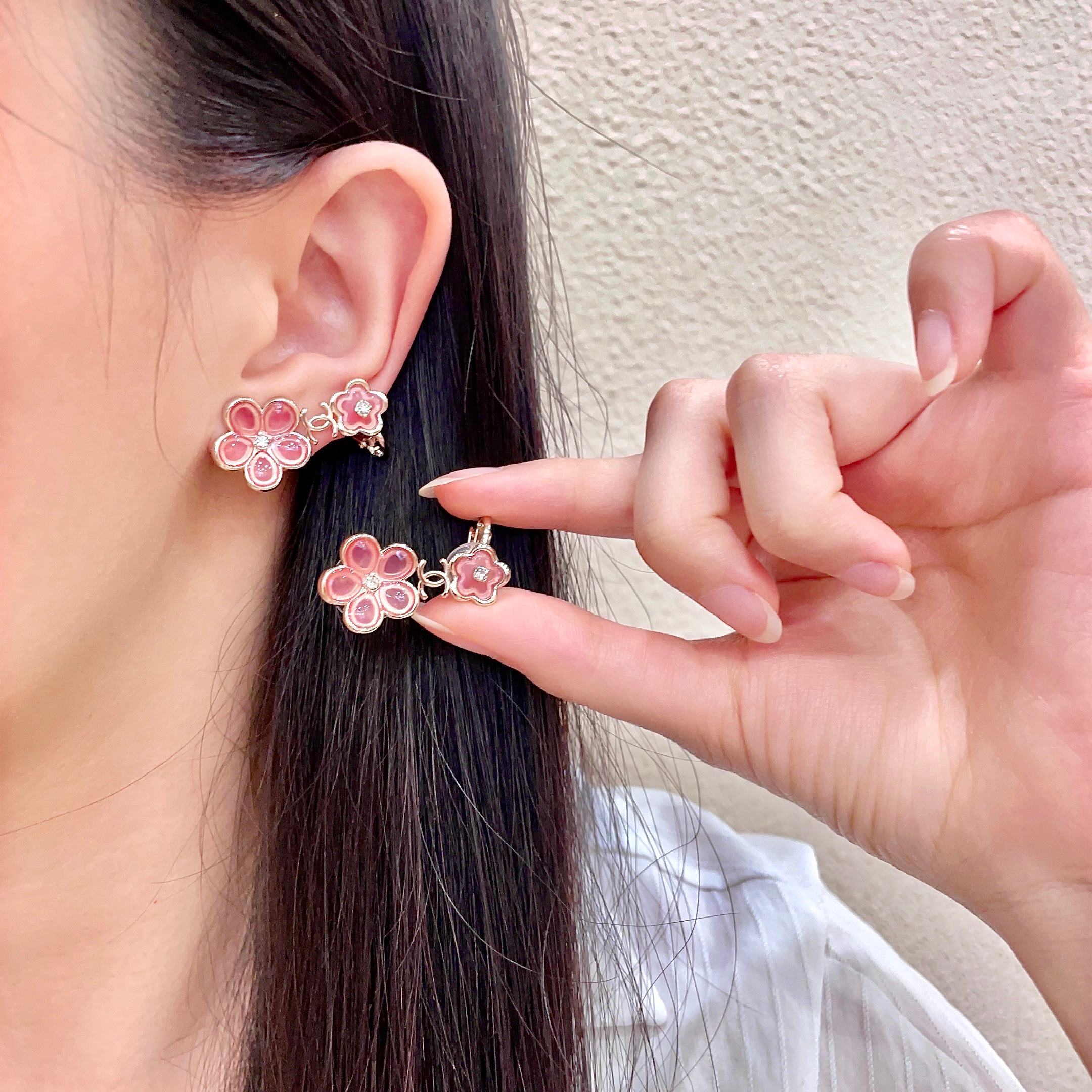 Chanel香奈儿 中古 双C耳钉👀小香家的款式真心无需多介绍😘🎶每一款都超好看，精致大方，非常显气质