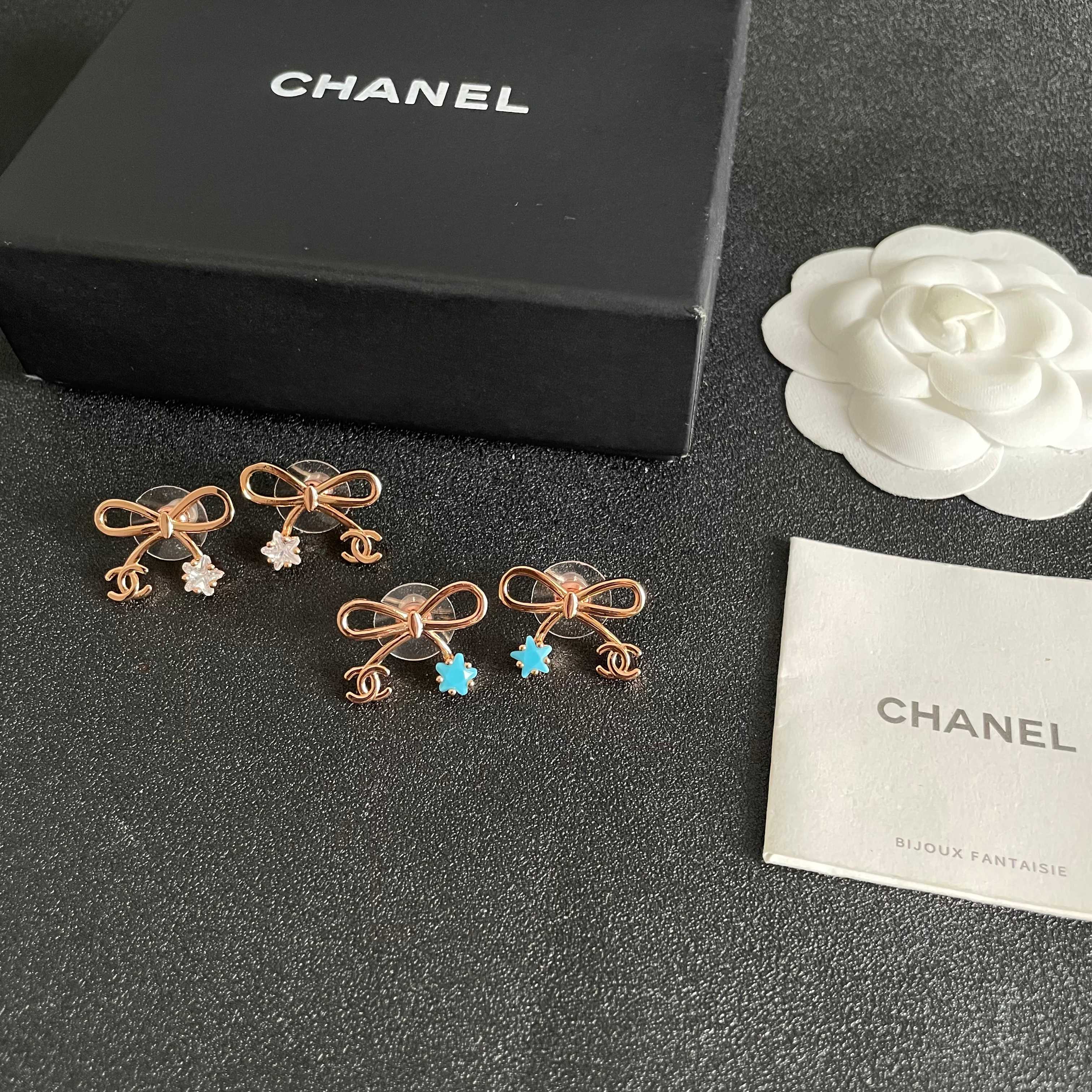 Chanel香奈儿 中古 双C耳钉👀小香家的款式真心无需多介绍😘🎶每一款都超好看，精致大方，非常显气质
