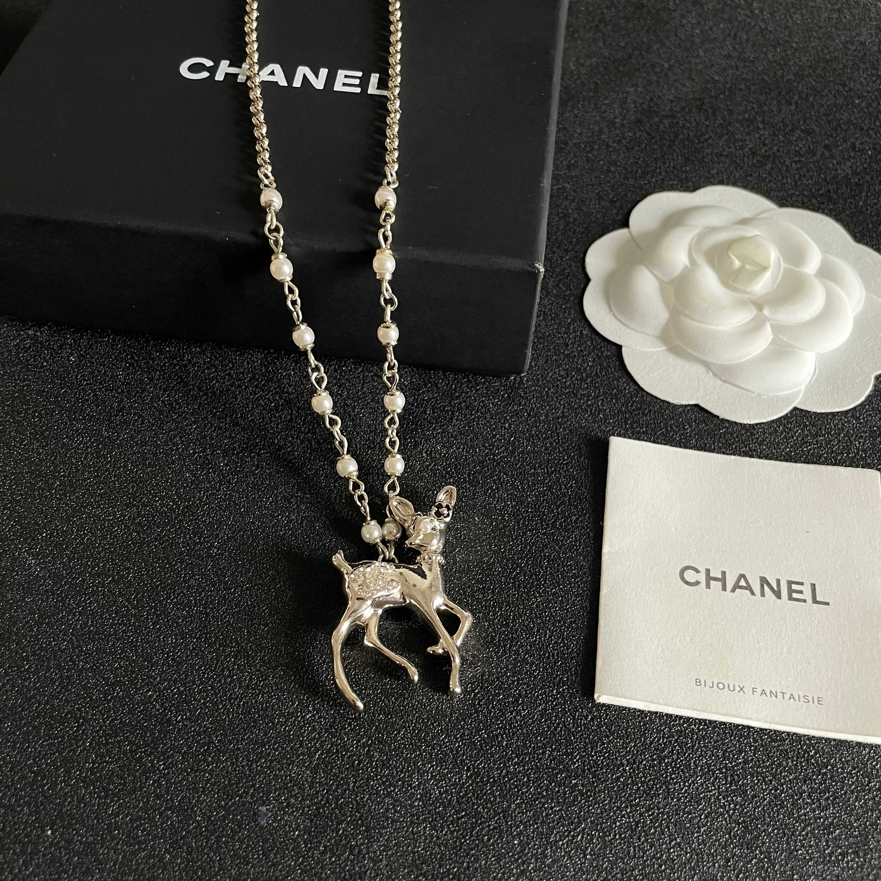 Chanel香奈儿 中古 项链👀小香家的款式真心无需多介绍😘🎶每一款都超好看，精致大方，非常显气质.