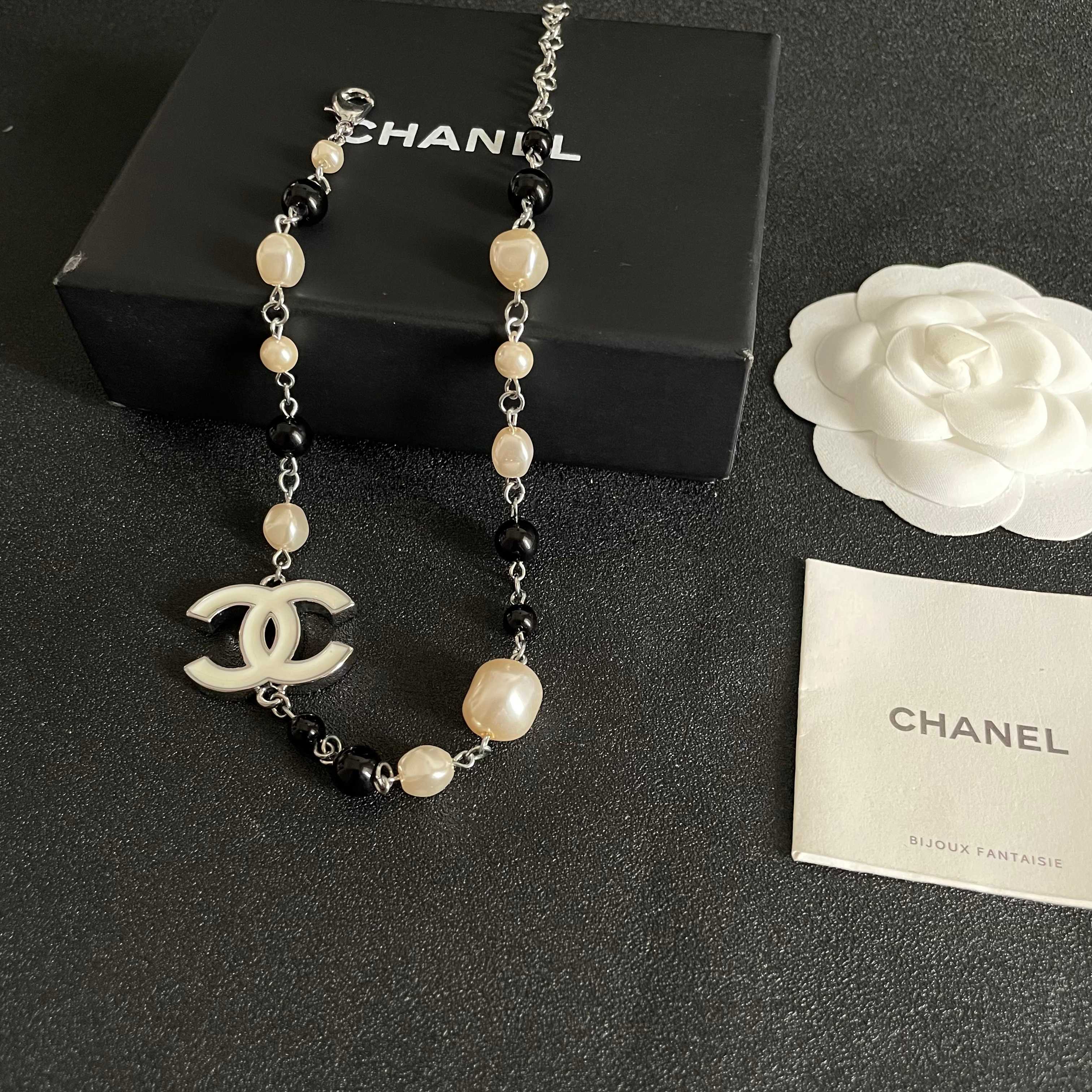 Chanel香奈儿 中古 项链👀小香家的款式真心无需多介绍😘🎶每一款都超好看，精致大方，非常显气质.