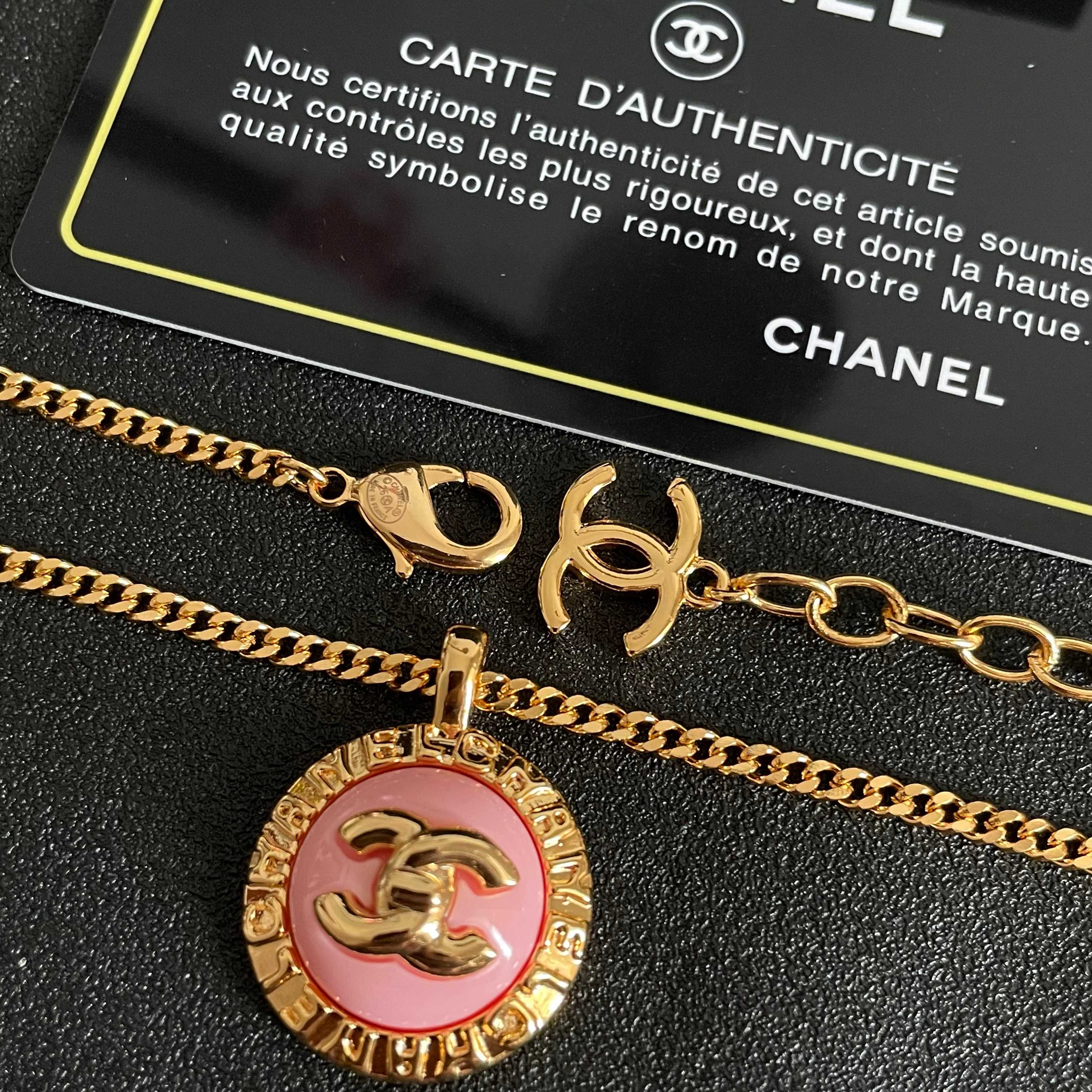 Chanel香奈儿 中古 项链👀小香家的款式真心无需多介绍😘🎶每一款都超好看，精致大方，非常显气质.