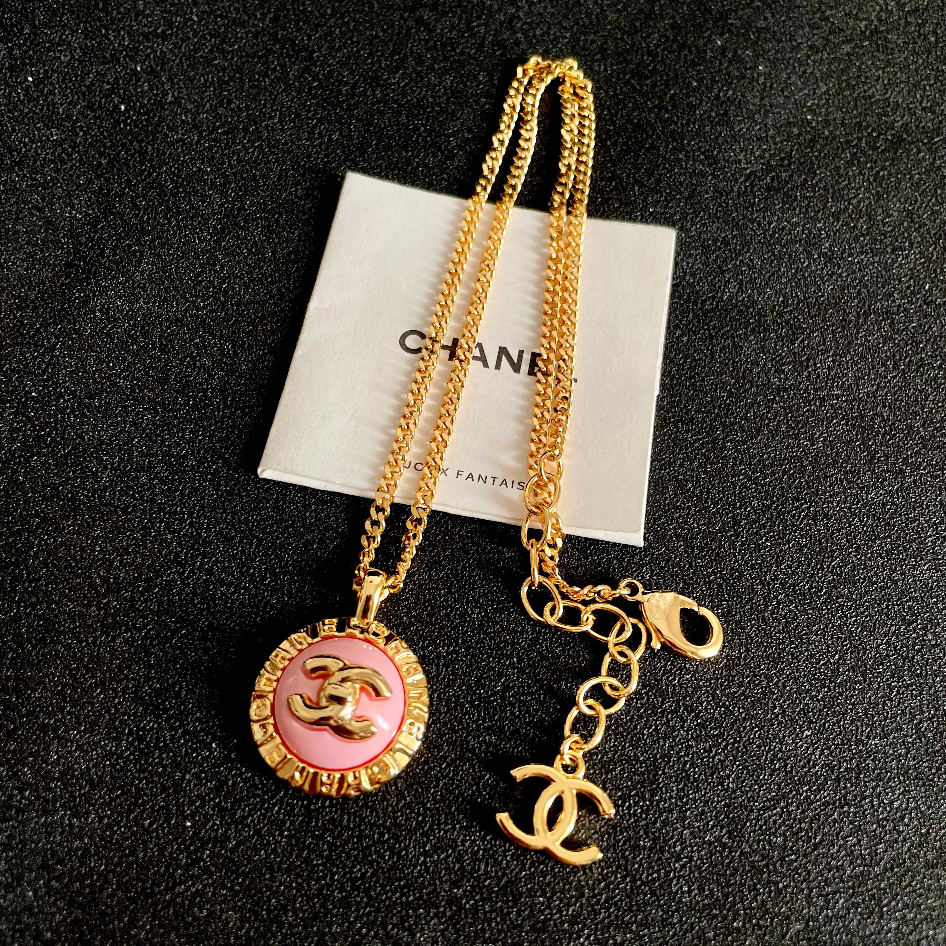 Chanel香奈儿 中古 项链👀小香家的款式真心无需多介绍😘🎶每一款都超好看，精致大方，非常显气质.