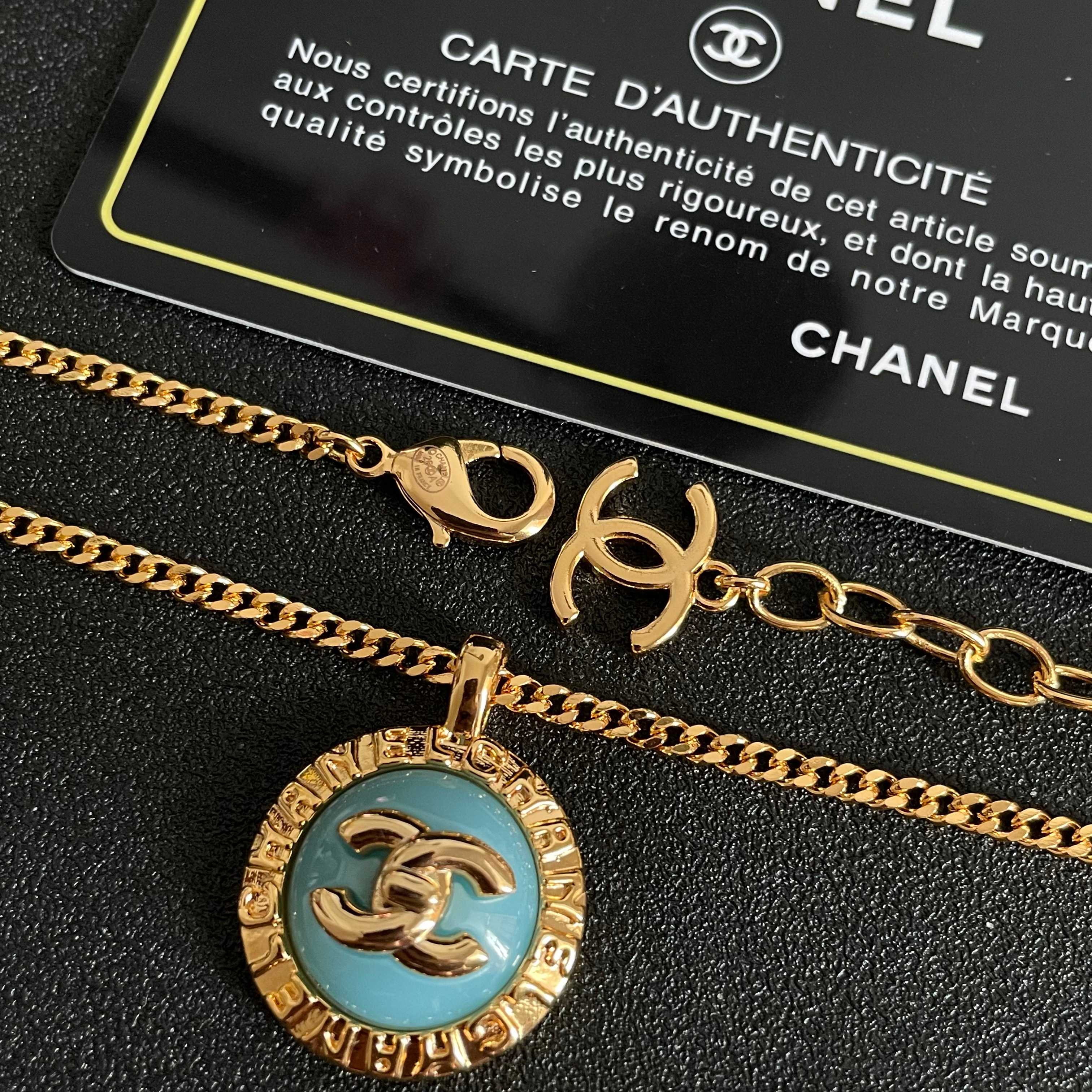 Chanel香奈儿 中古 项链👀小香家的款式真心无需多介绍😘🎶每一款都超好看，精致大方，非常显气质.