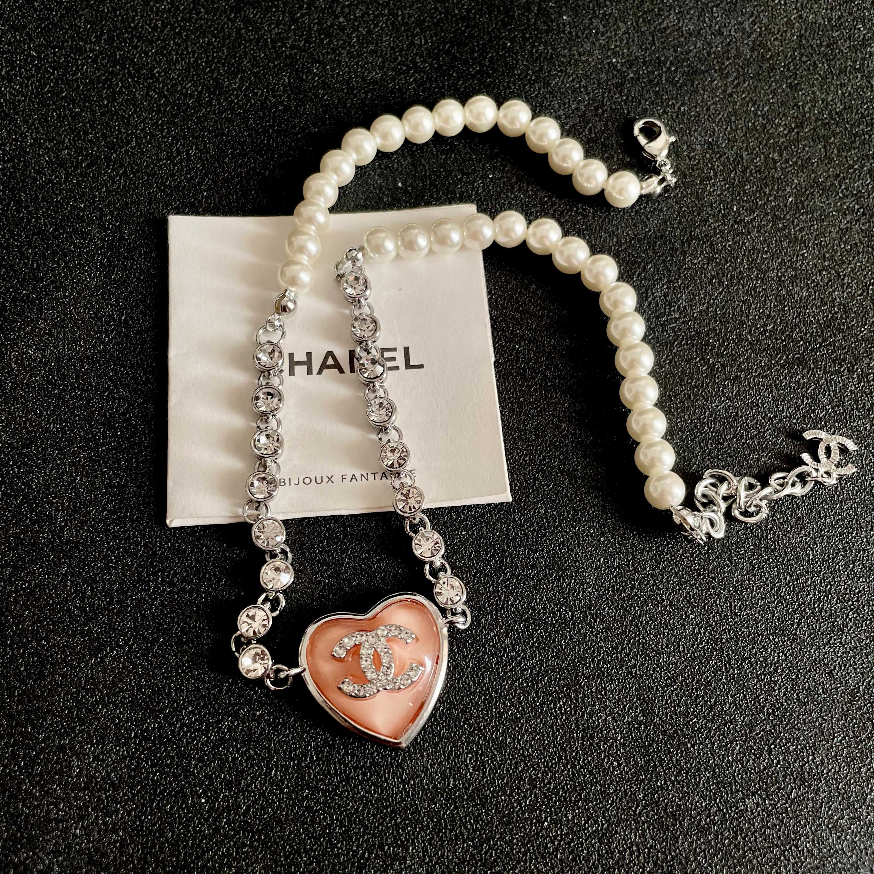 Chanel香奈儿 中古 项链👀小香家的款式真心无需多介绍😘🎶每一款都超好看，精致大方，非常显气质.