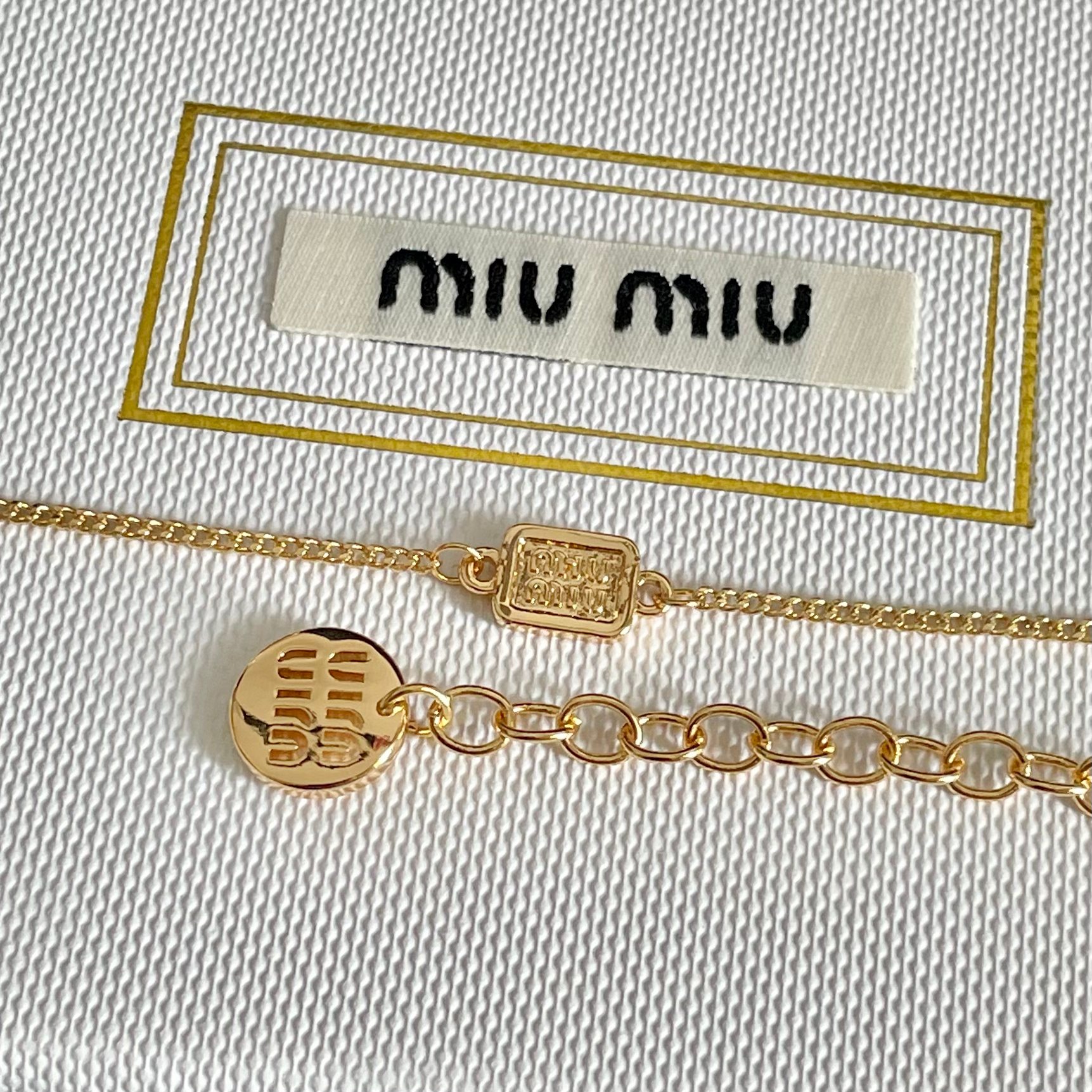 项链 👌官网打版 miumiu字母项链 优雅大方精工设计   雕刻 非常修饰脸型    青春活力    