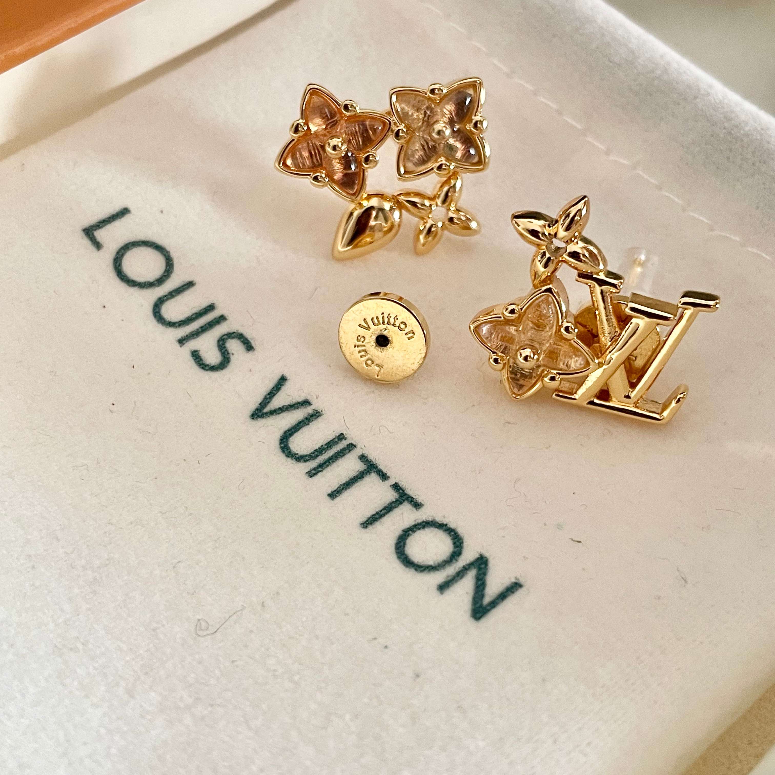 👑Lv 路易威登 2026年早春新品耳钉 经典老花耳环 超精工cnc工艺技术 上身美美哒 特别适合夏日搭