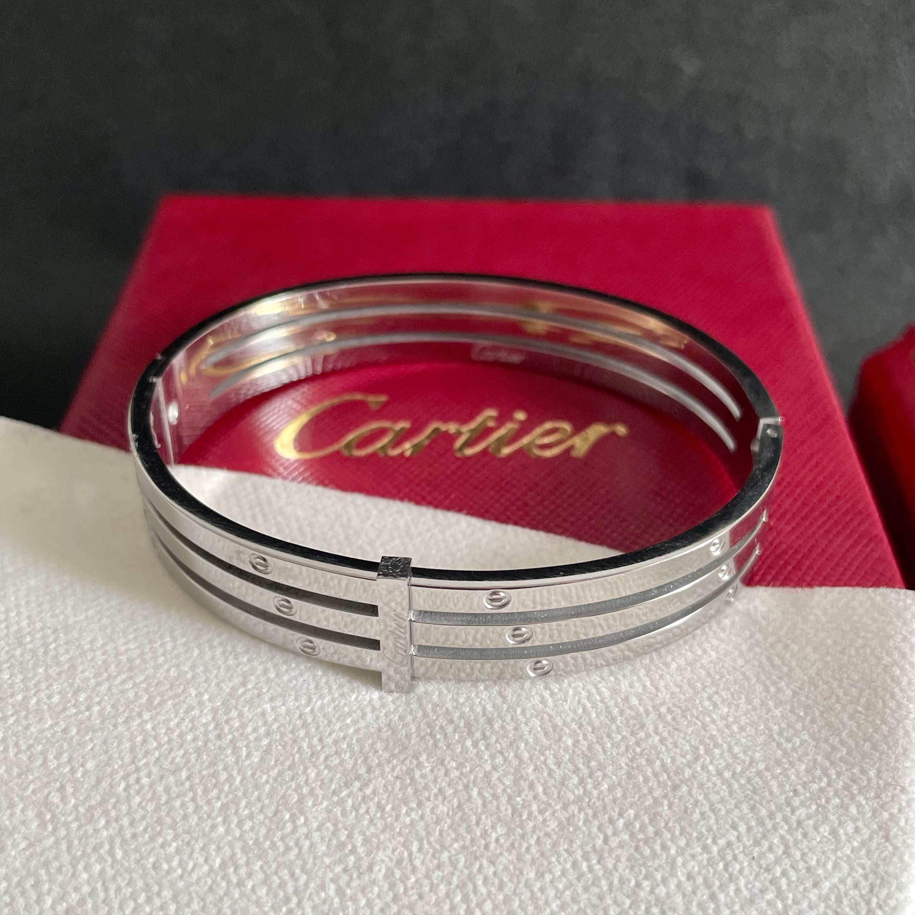 👑Cartier 卡地亚官网最新发布 👉🏻火爆窄版细款中号手镯💥进口精工保色18k💯高端定制👈🏻🙈🙈🙈顶