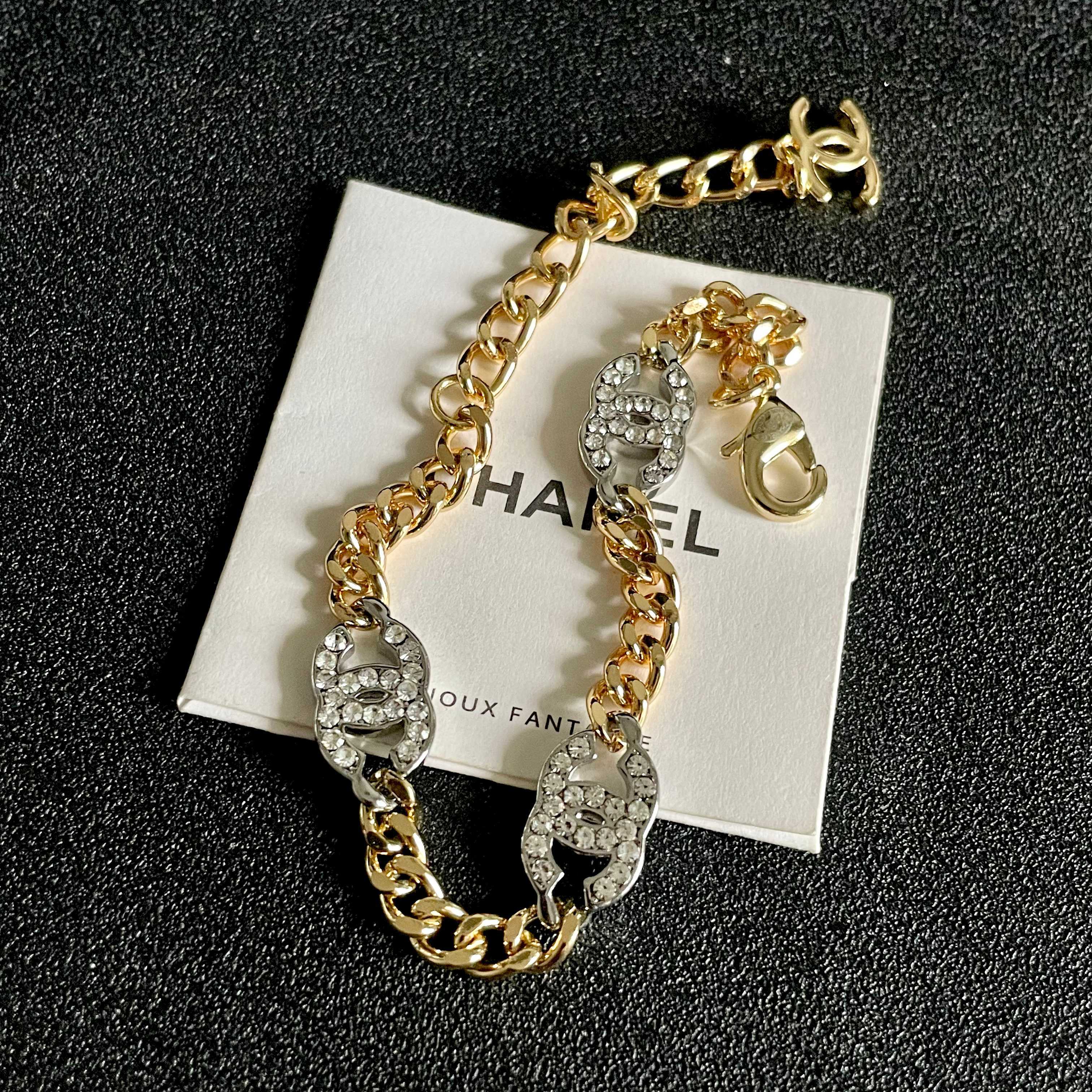 Chanel香奈儿 中古 手链👀原版复刻logo  小香家的款式真心无需多介绍😘🎶每一款都超好看，精致大