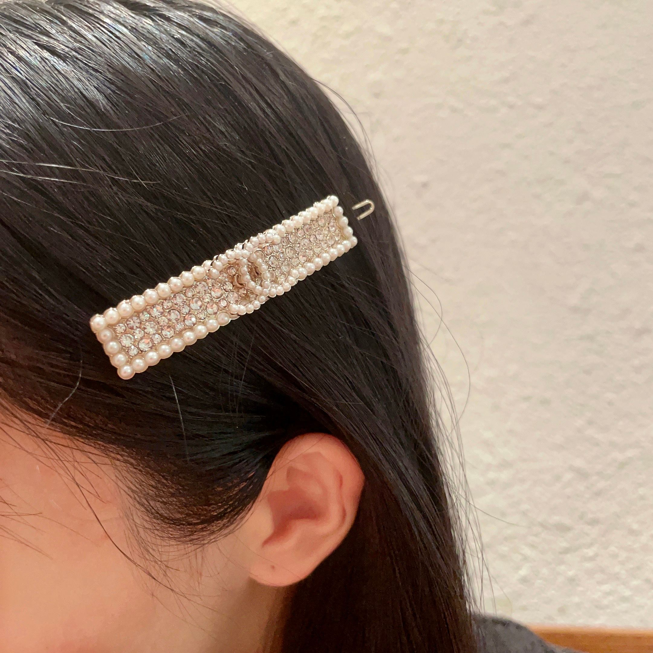 Chanel香奈儿】小香经典发夹热销款火爆上新❣同步专柜‼正品开模‼款式简单大方💋小巧别致💖超级适合夏天