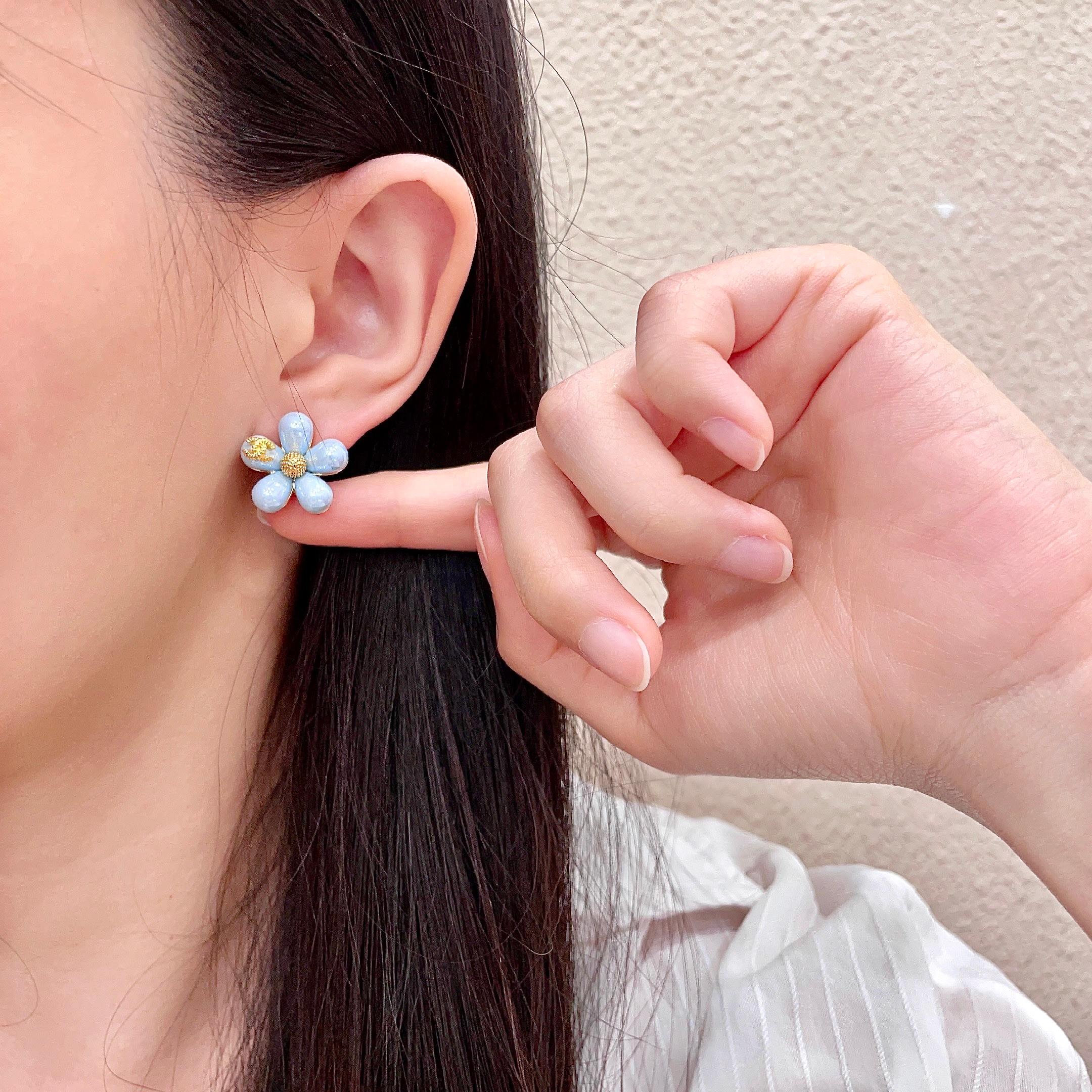 Chanel香奈儿 中古 耳钉👀小香家的款式真心无需多介绍😘🎶每一款都超好看，精致大方，非常显气质