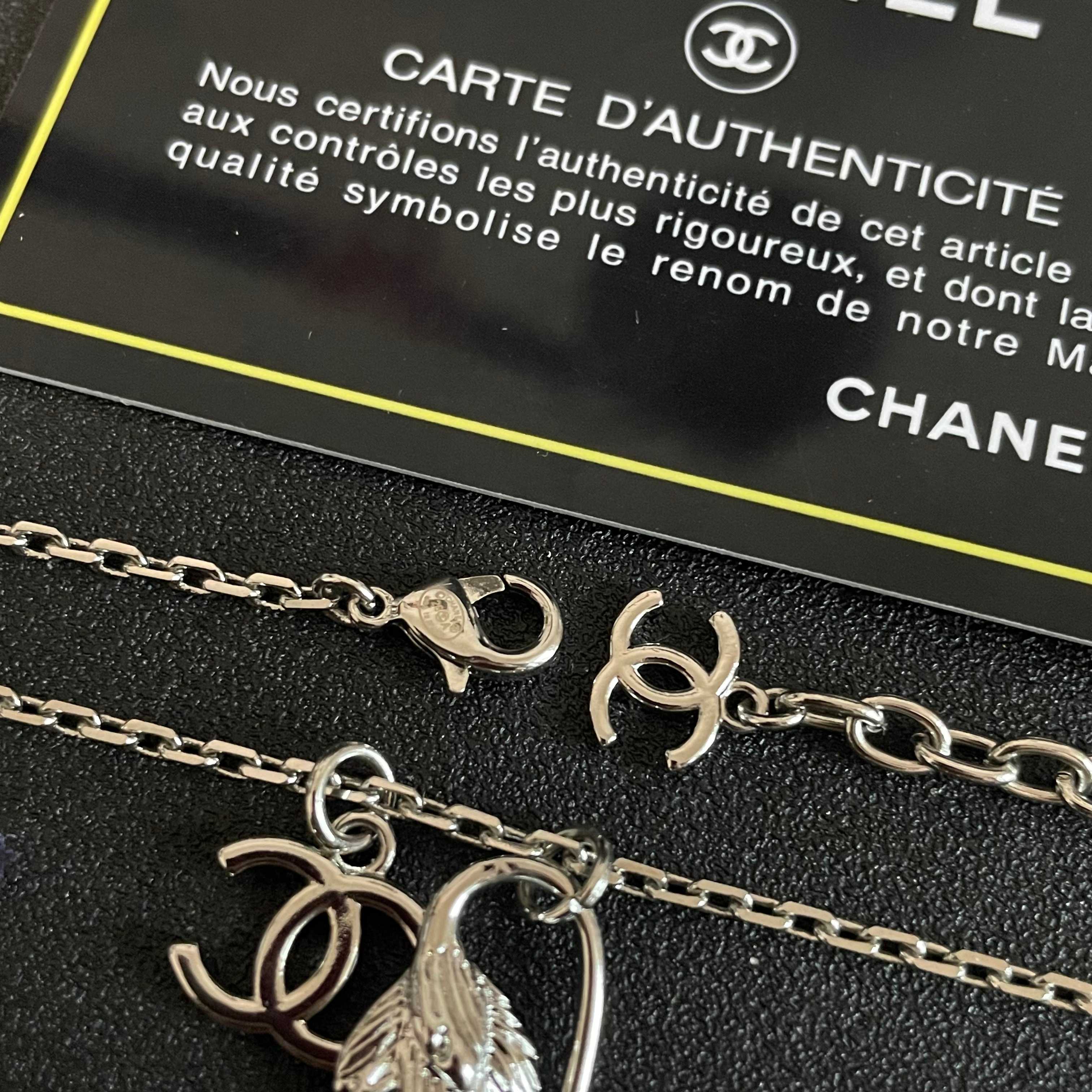 Chanel香奈儿 中古 字母项链👀小香家的款式真心无需多介绍😘🎶每一款都超好看，精致大方，非常显气质.