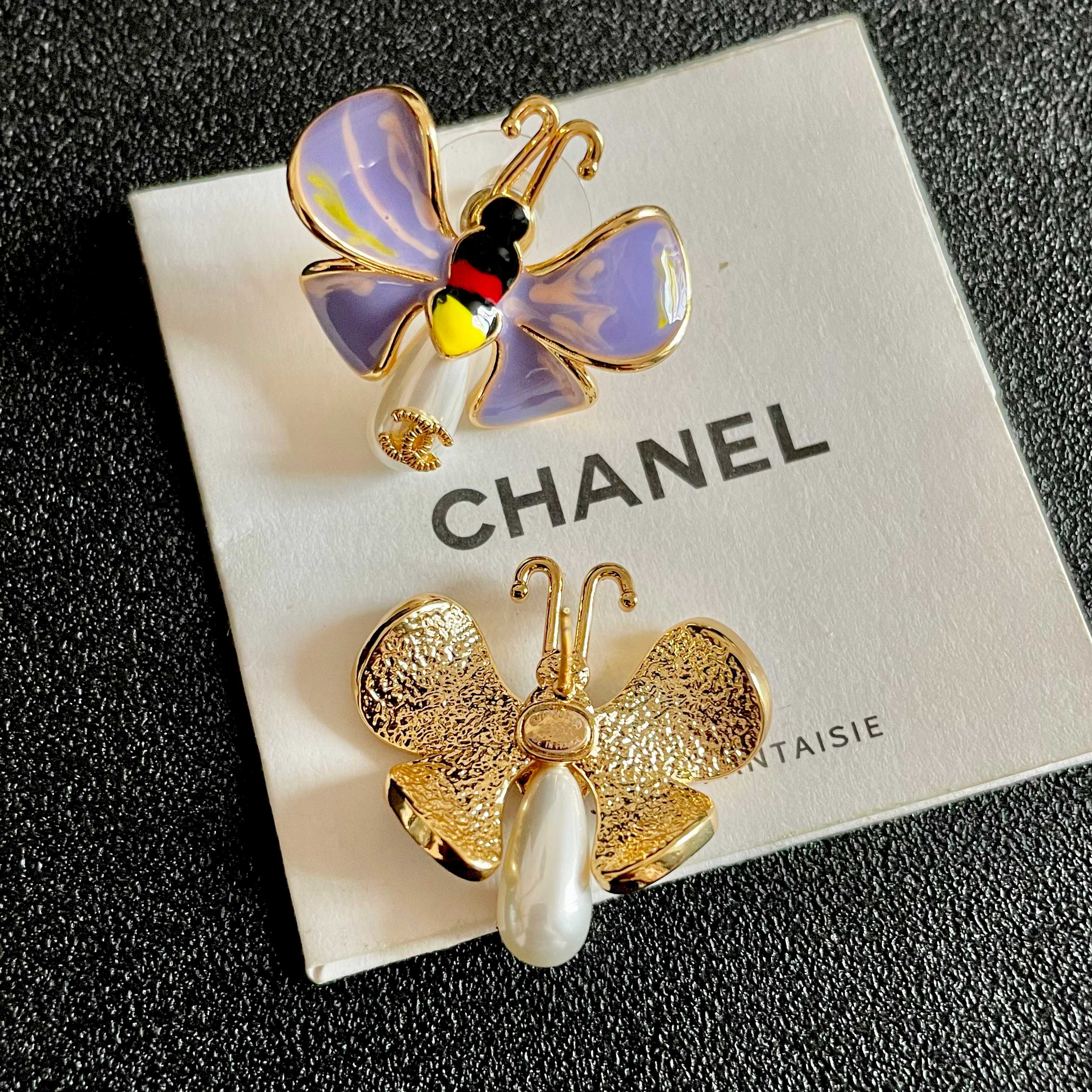 Chanel香奈儿 中古 耳钉👀小香家的款式真心无需多介绍😘🎶每一款都超好看，精致大方，非常显气质