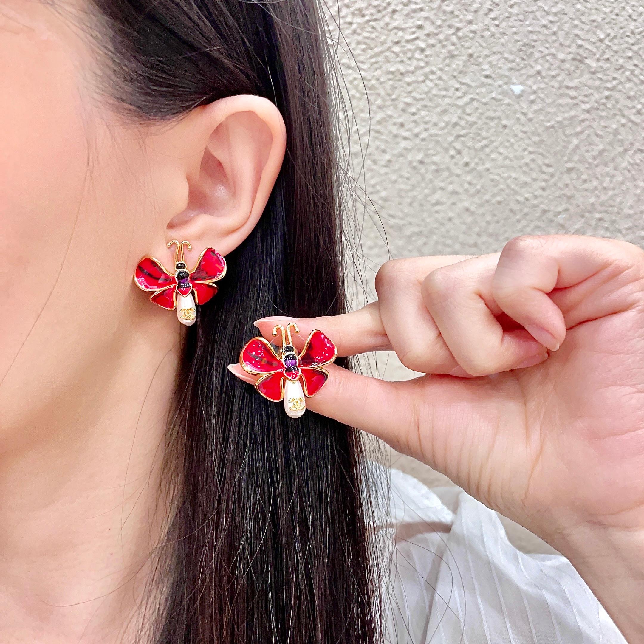 Chanel香奈儿 中古 耳钉👀小香家的款式真心无需多介绍😘🎶每一款都超好看，精致大方，非常显气质