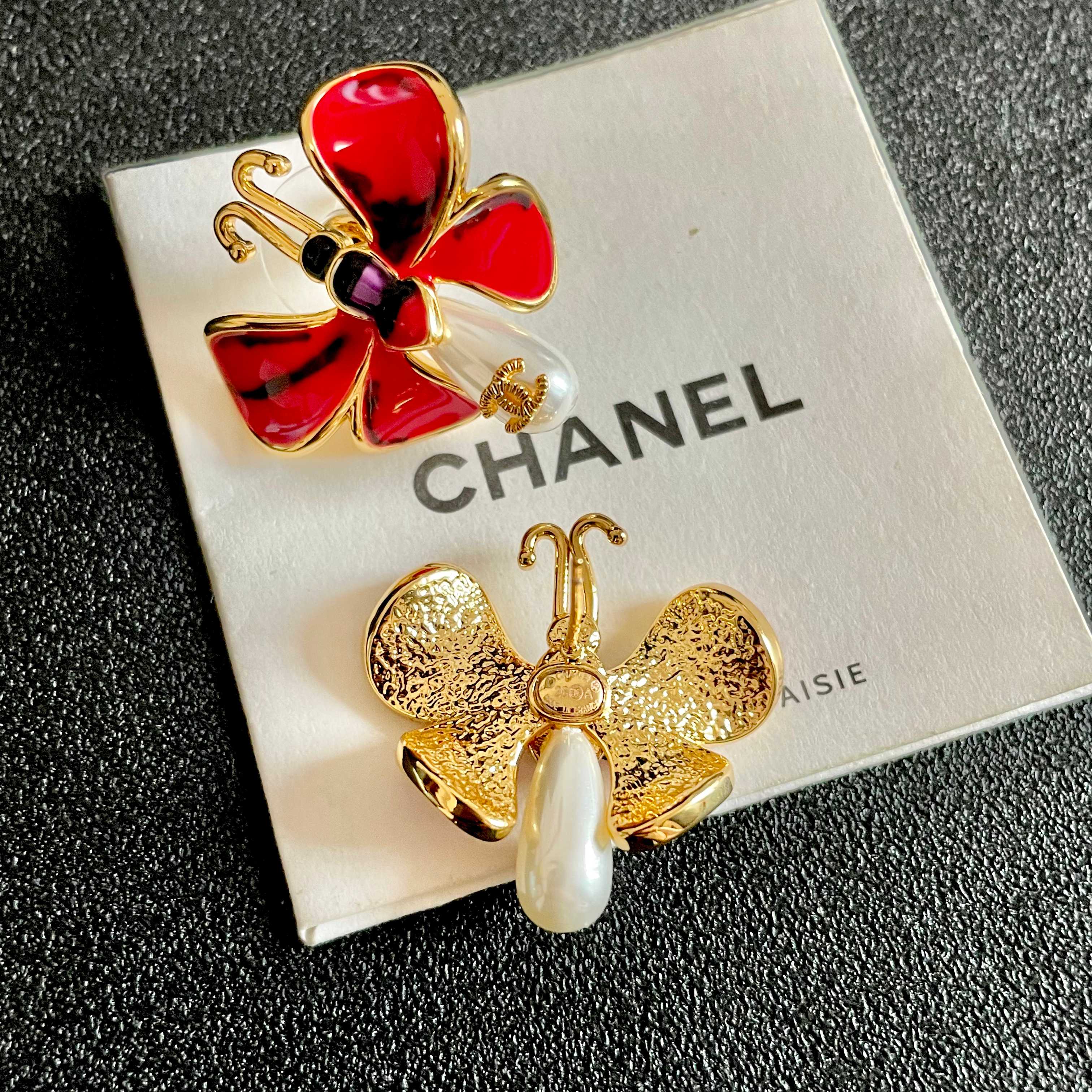 Chanel香奈儿 中古 耳钉👀小香家的款式真心无需多介绍😘🎶每一款都超好看，精致大方，非常显气质