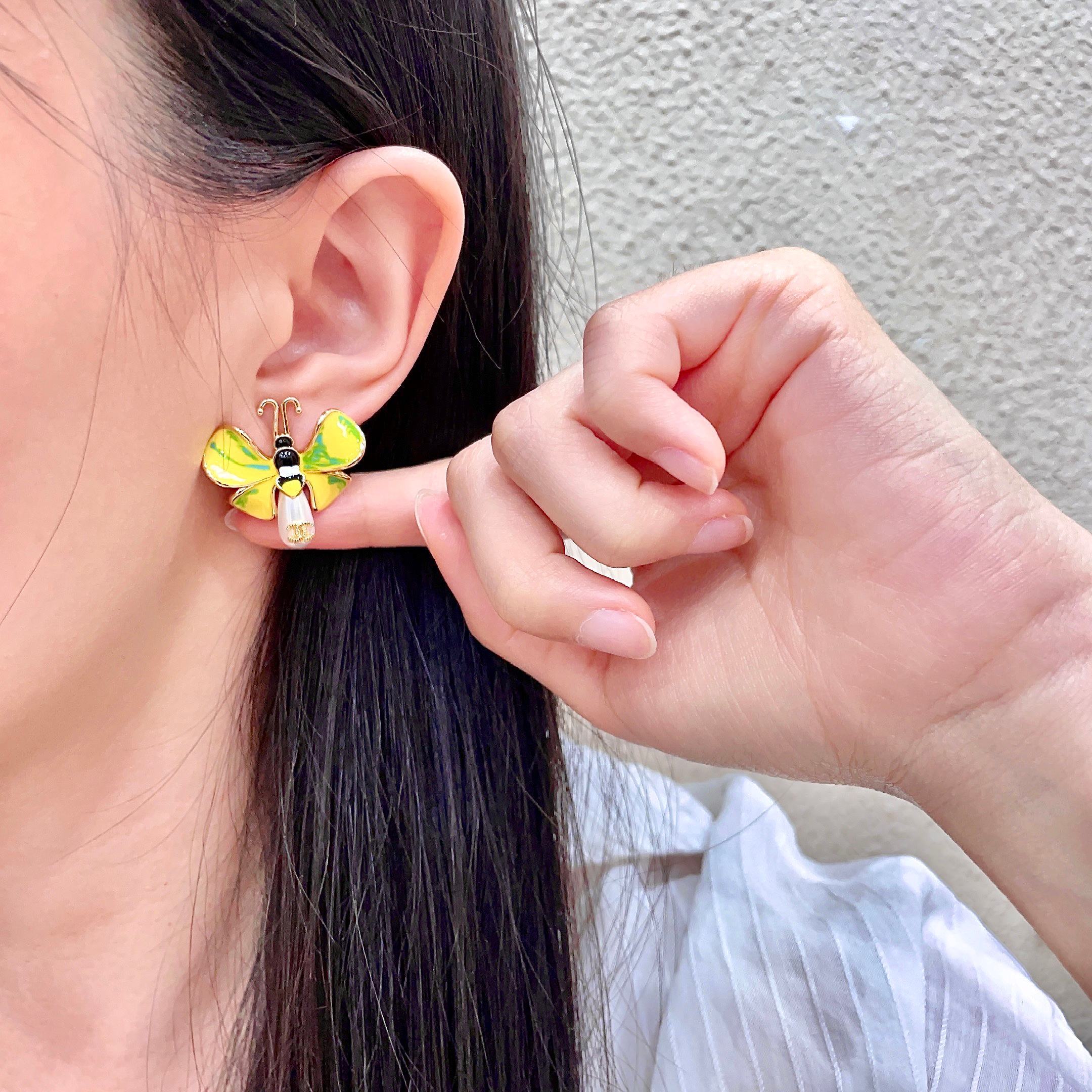 Chanel香奈儿 中古 耳钉👀小香家的款式真心无需多介绍😘🎶每一款都超好看，精致大方，非常显气质