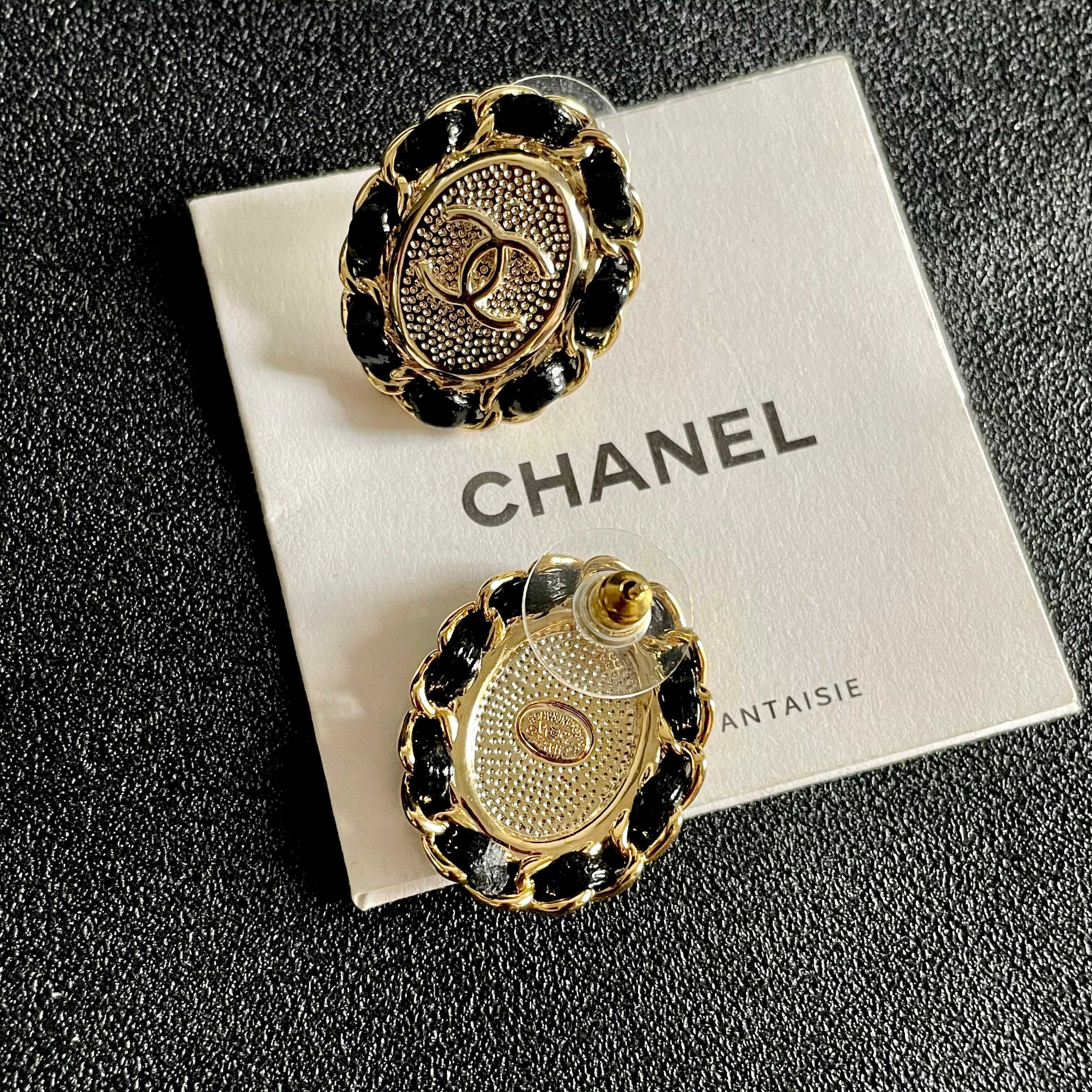 Chanel香奈儿 中古 双C耳钉👀原版复刻logo 小香家的款式真心无需多介绍😘🎶每一款都超好看，精致