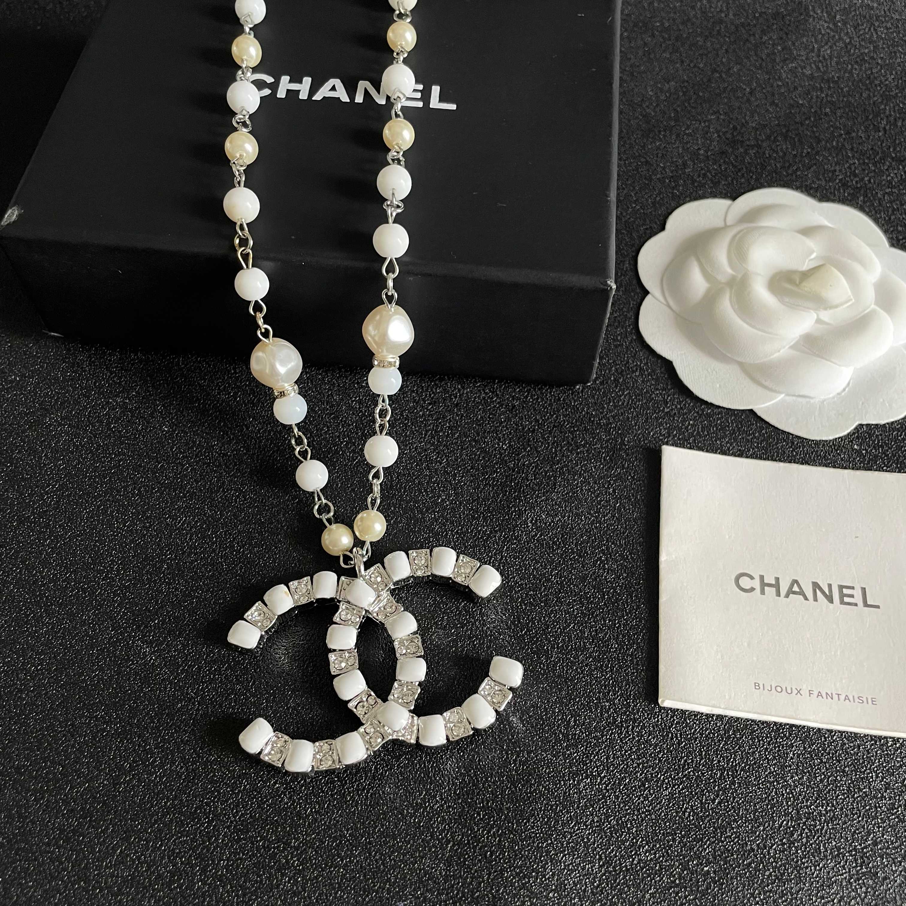 Chanel香奈儿 中古 项链👀小香家的款式真心无需多介绍😘🎶每一款都超好看，精致大方，非常显气质