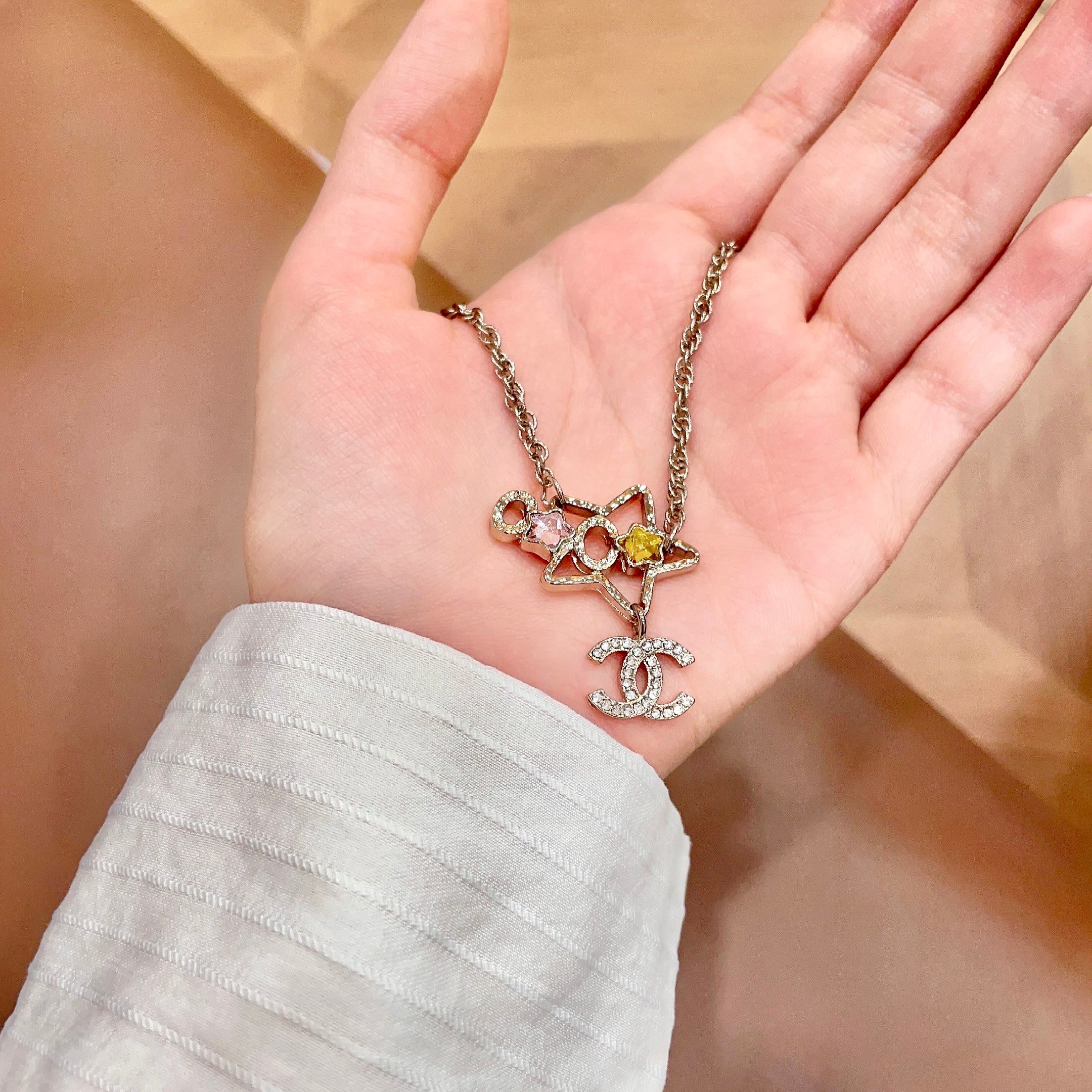 Chanel香奈儿 中古 项链👀小香家的款式真心无需多介绍😘🎶每一款都超好看，精致大方，非常显气质