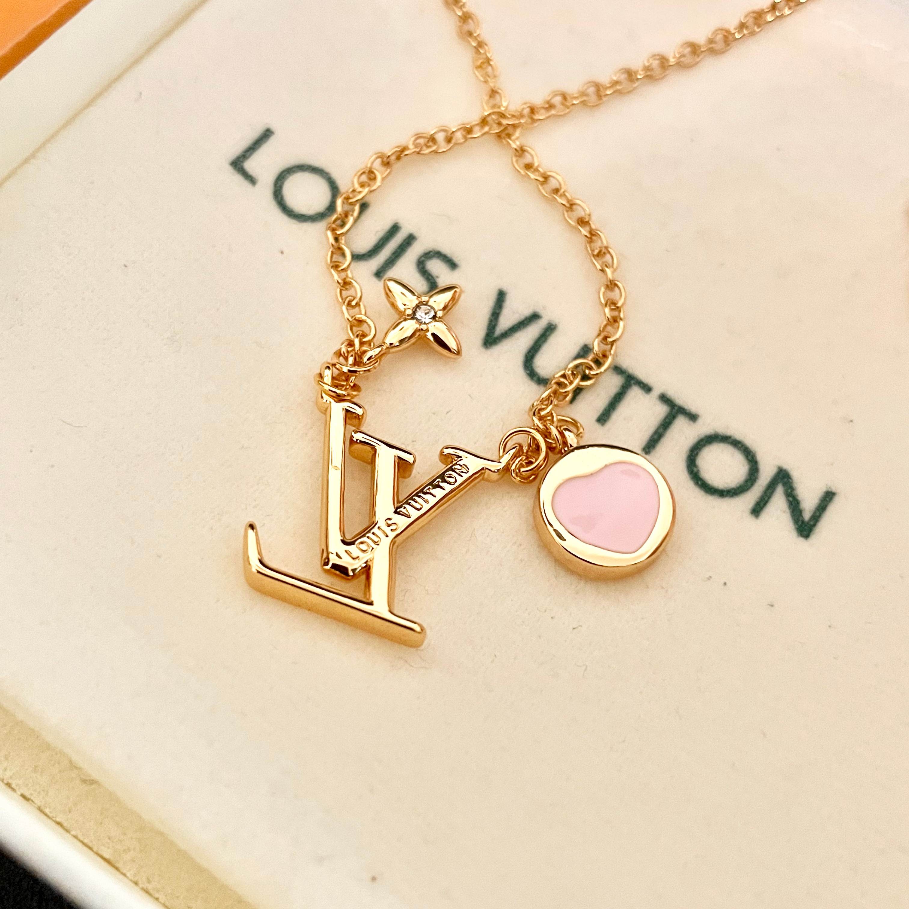 💥💥Louis Vuitton 路易威登 设计独特 (用LV经典之作图形理念)👋好看🧚‍♀️项链 超级无