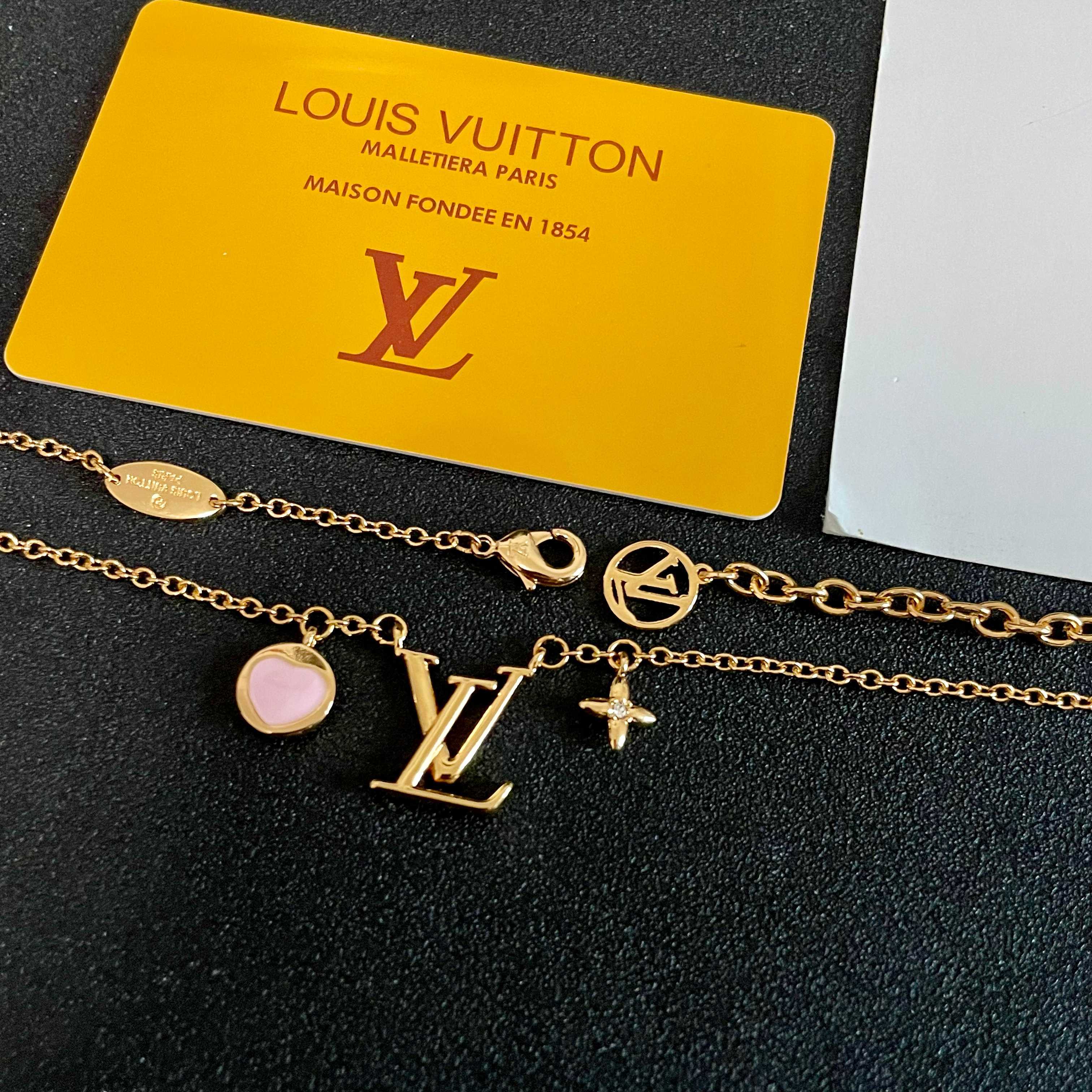 💥💥Louis Vuitton 路易威登 设计独特 (用LV经典之作图形理念)👋好看🧚‍♀️项链 超级无