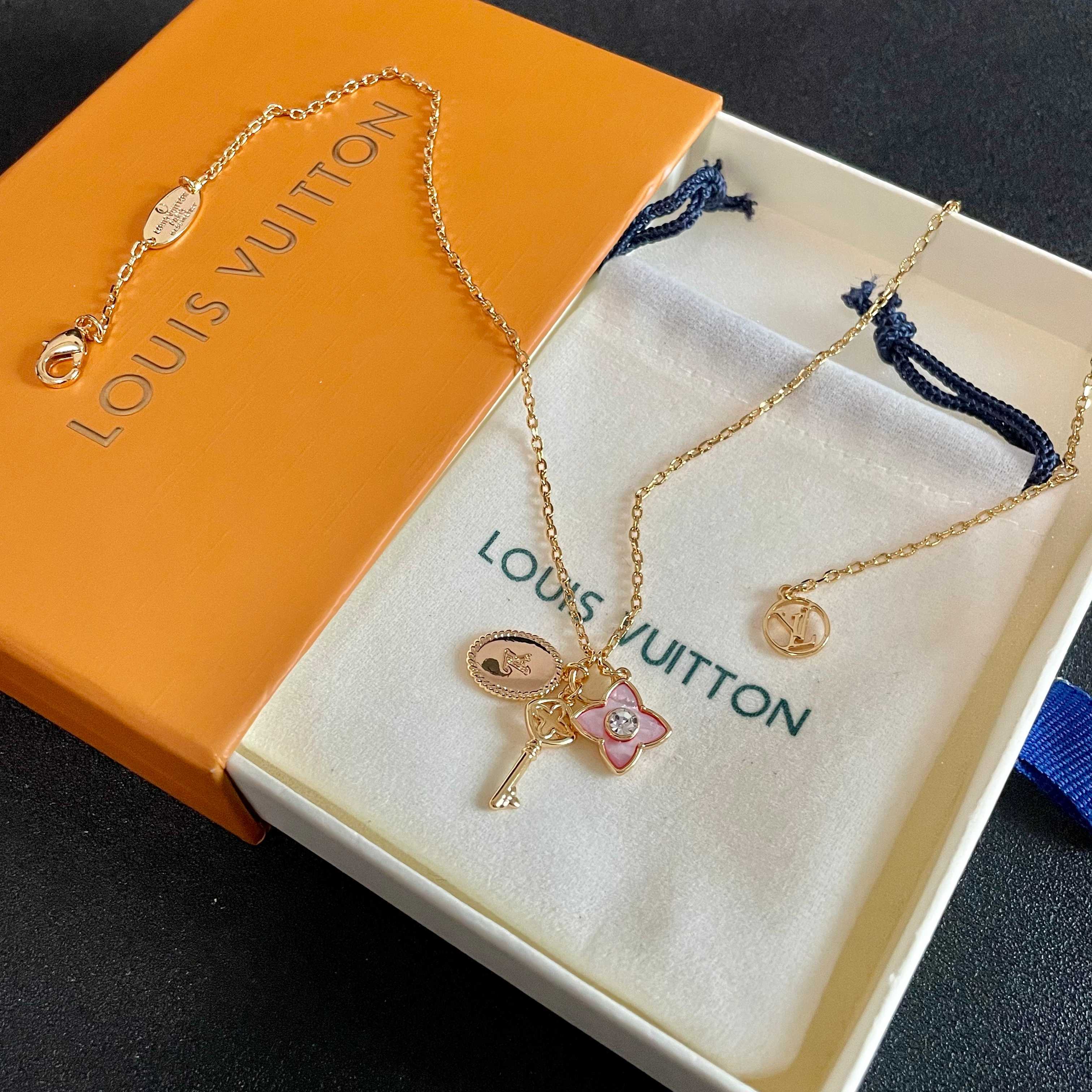 💥💥Louis Vuitton 路易威登 设计独特 (用LV经典之作图形理念)👋好看🧚‍♀️项链 超级无