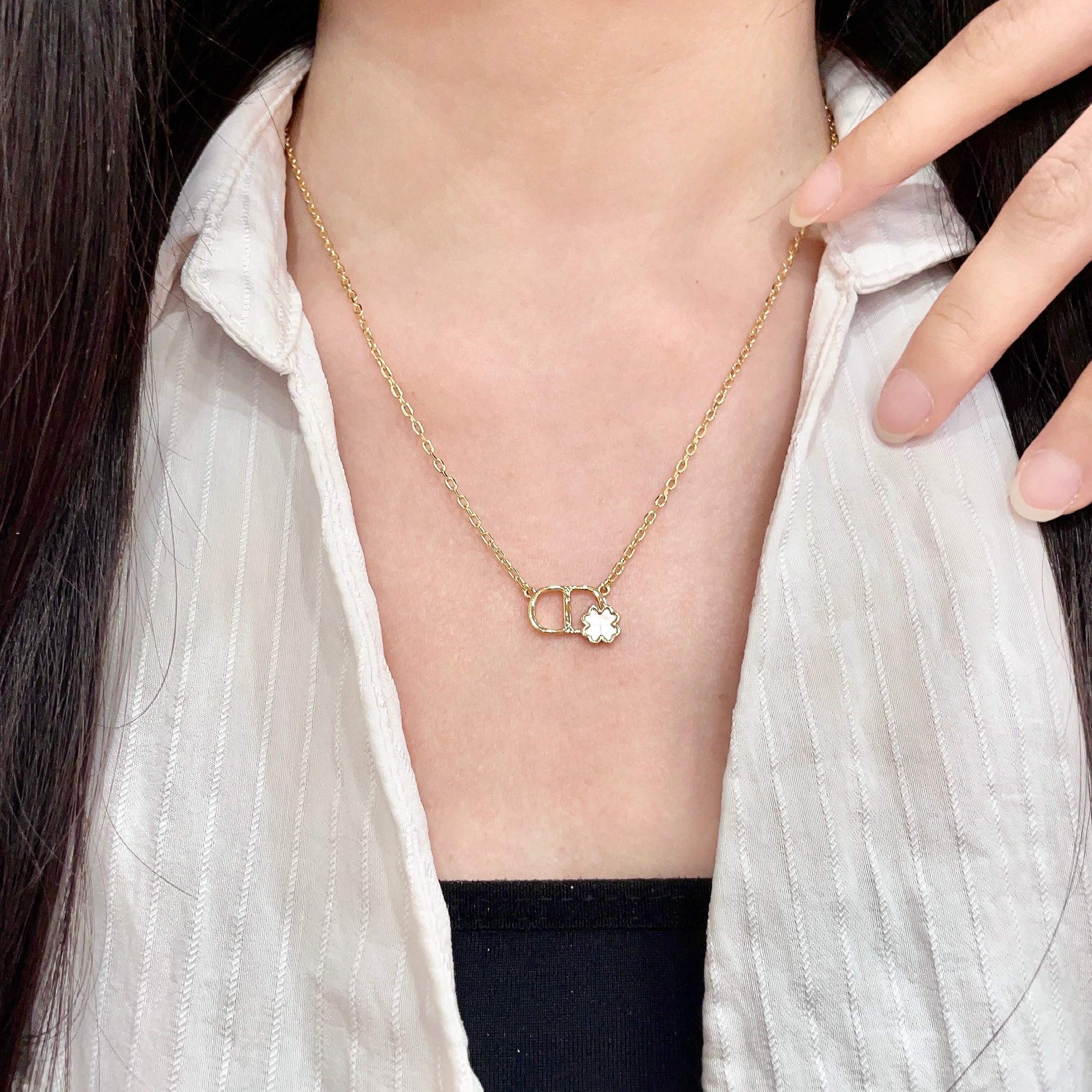 👑Dior 迪奥  中古 项链 专柜一致上新 精选原版一致 黄铜材质 甜美气质高雅.