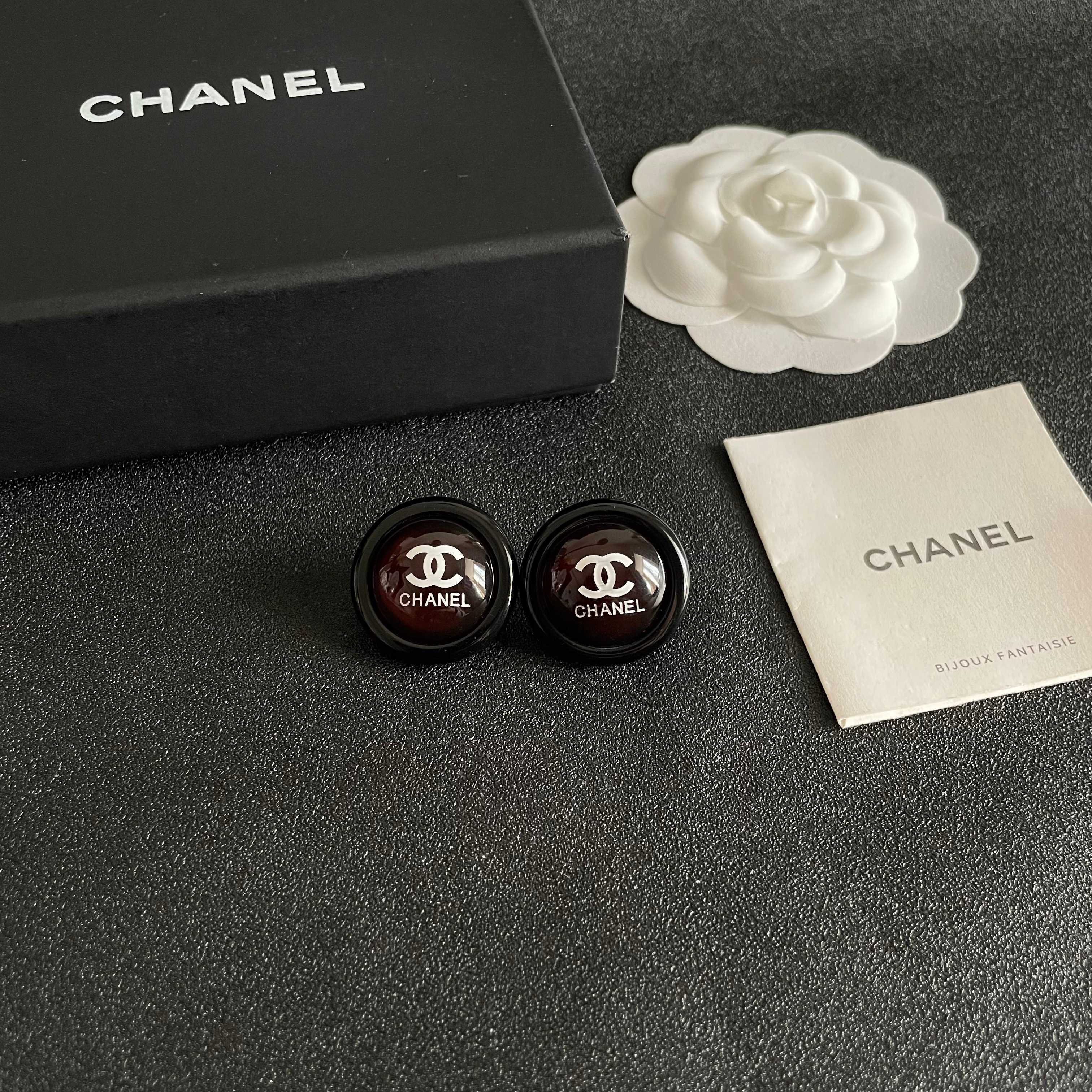 Chanel香奈儿 中古 双C耳钉👀原版复刻logo 小香家的款式真心无需多介绍😘🎶每一款都超好看，精致