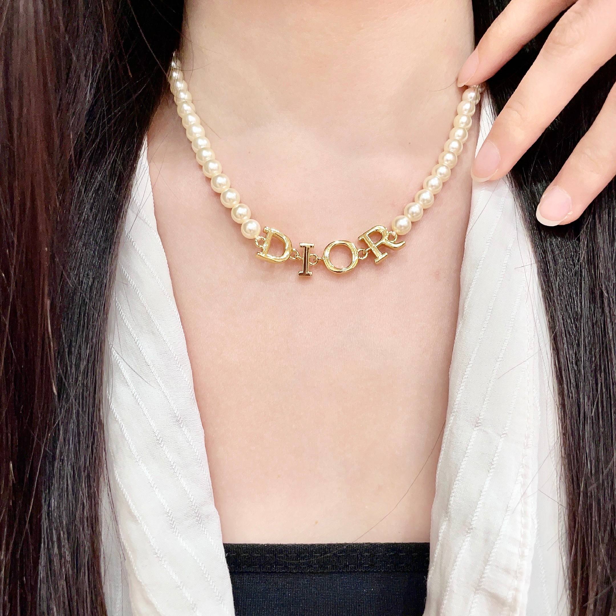 👑Dior 迪奥  中古 项链 专柜一致上新 精选原版一致 黄铜材质 甜美气质高雅.