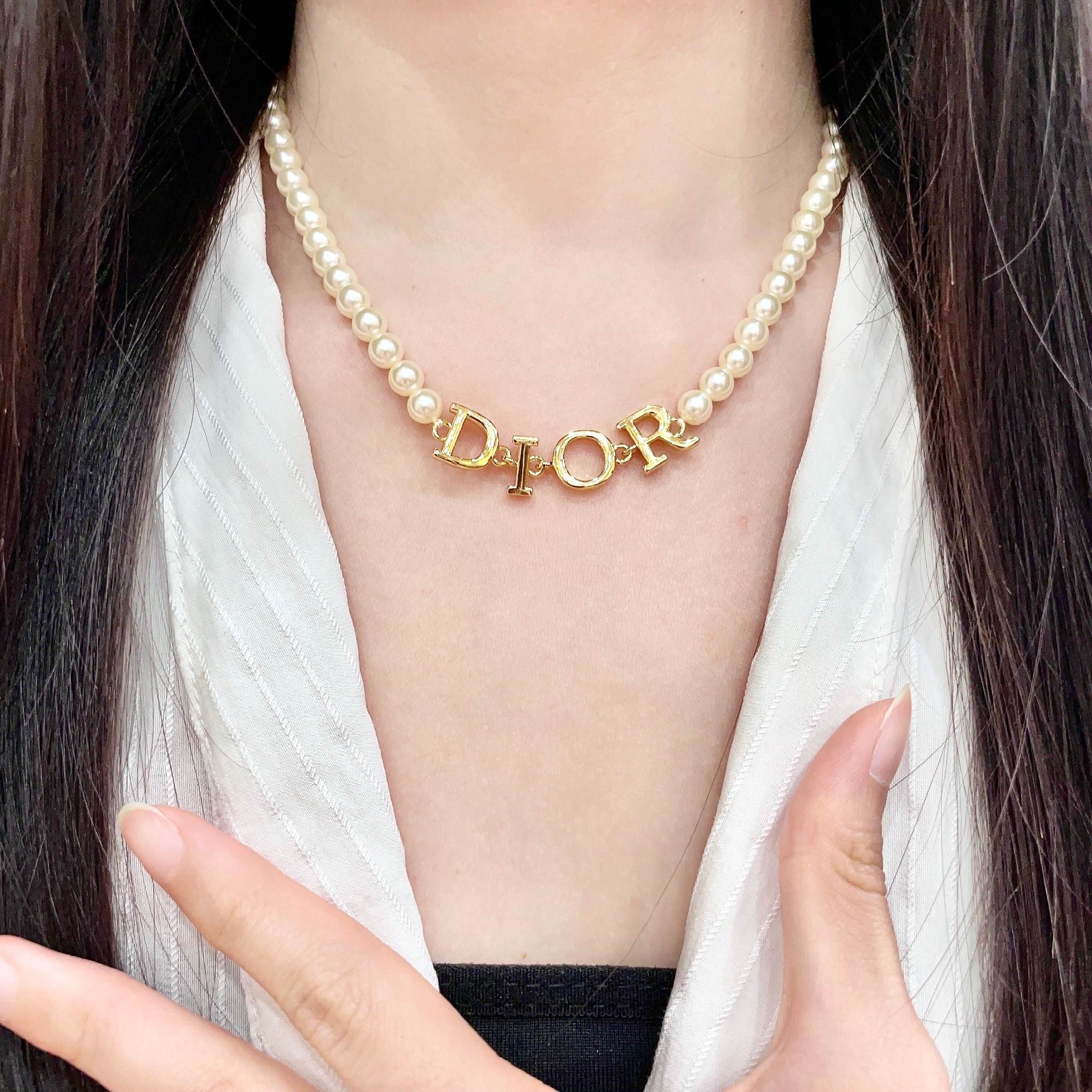 👑Dior 迪奥  中古 项链 专柜一致上新 精选原版一致 黄铜材质 甜美气质高雅.