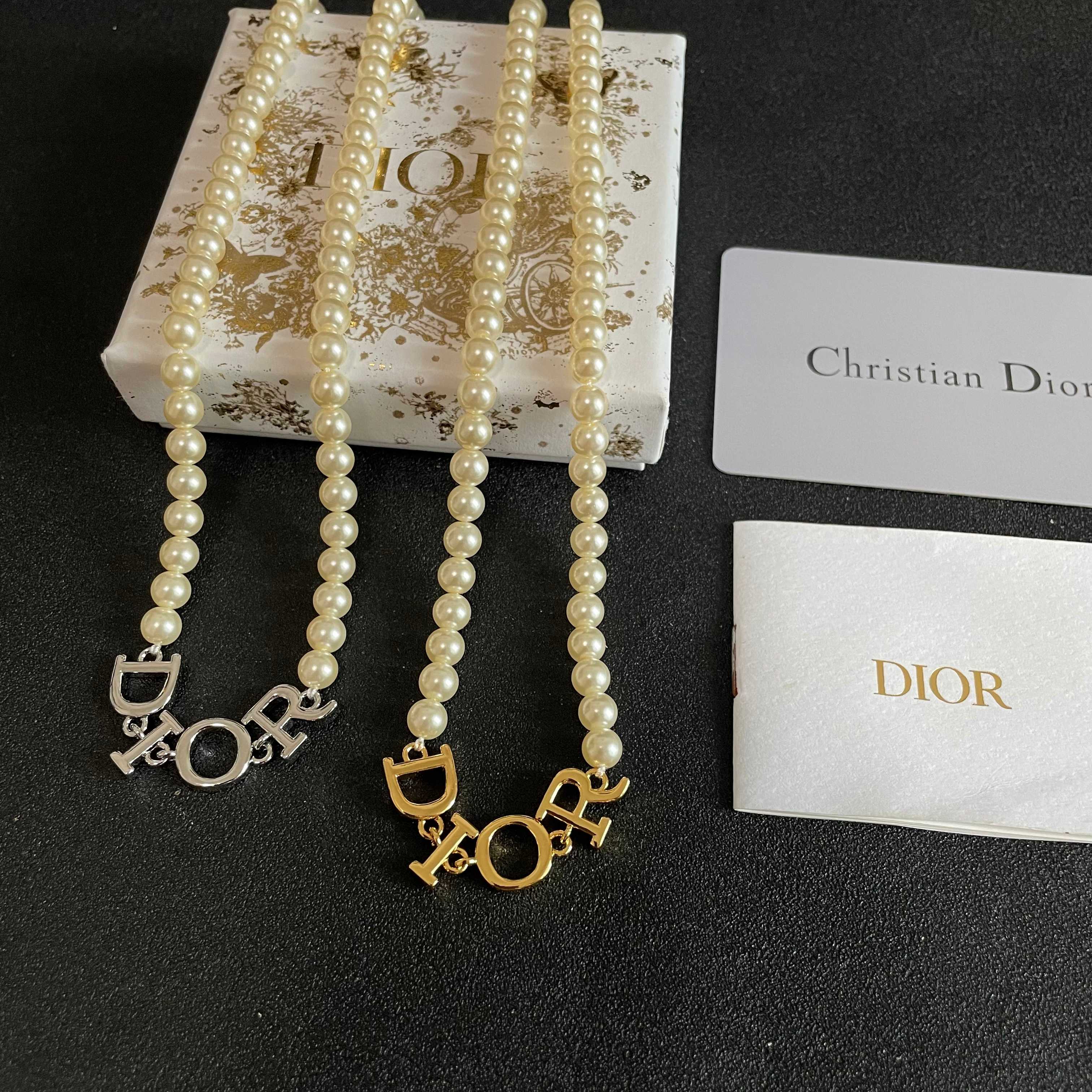 👑Dior 迪奥  中古 项链 专柜一致上新 精选原版一致 黄铜材质 甜美气质高雅.
