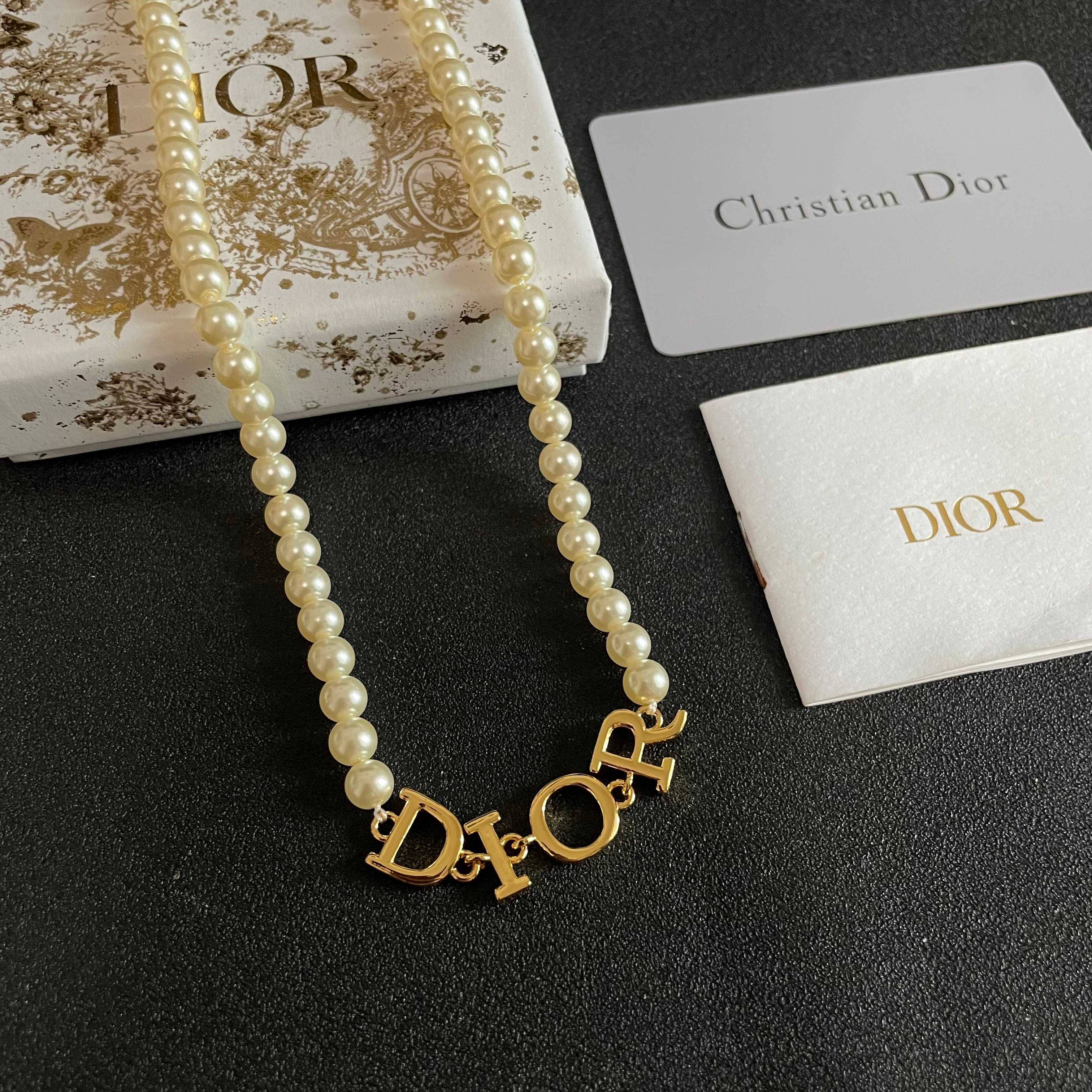 👑Dior 迪奥  中古 项链 专柜一致上新 精选原版一致 黄铜材质 甜美气质高雅.