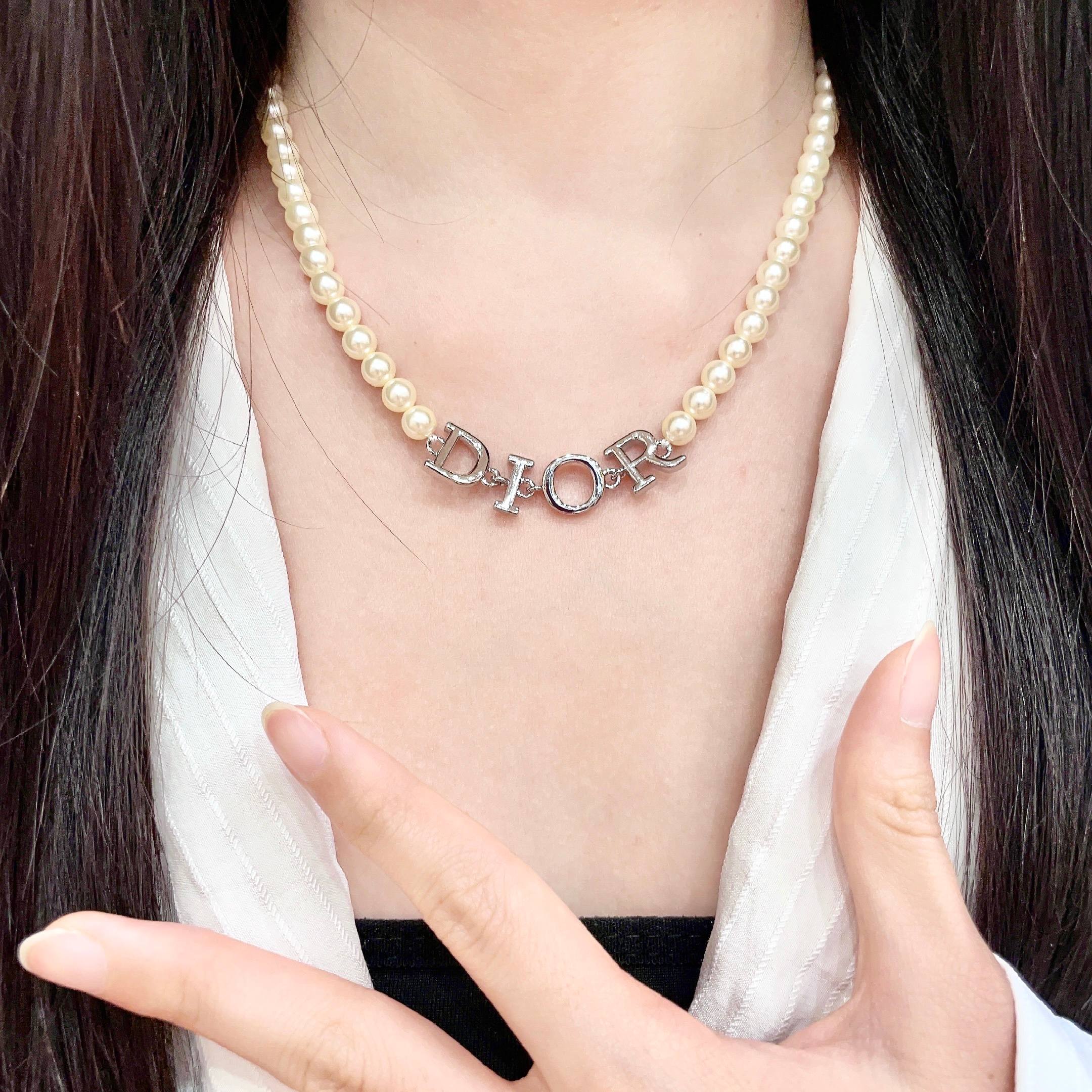 👑Dior 迪奥  中古 项链 专柜一致上新 精选原版一致 黄铜材质 甜美气质高雅.