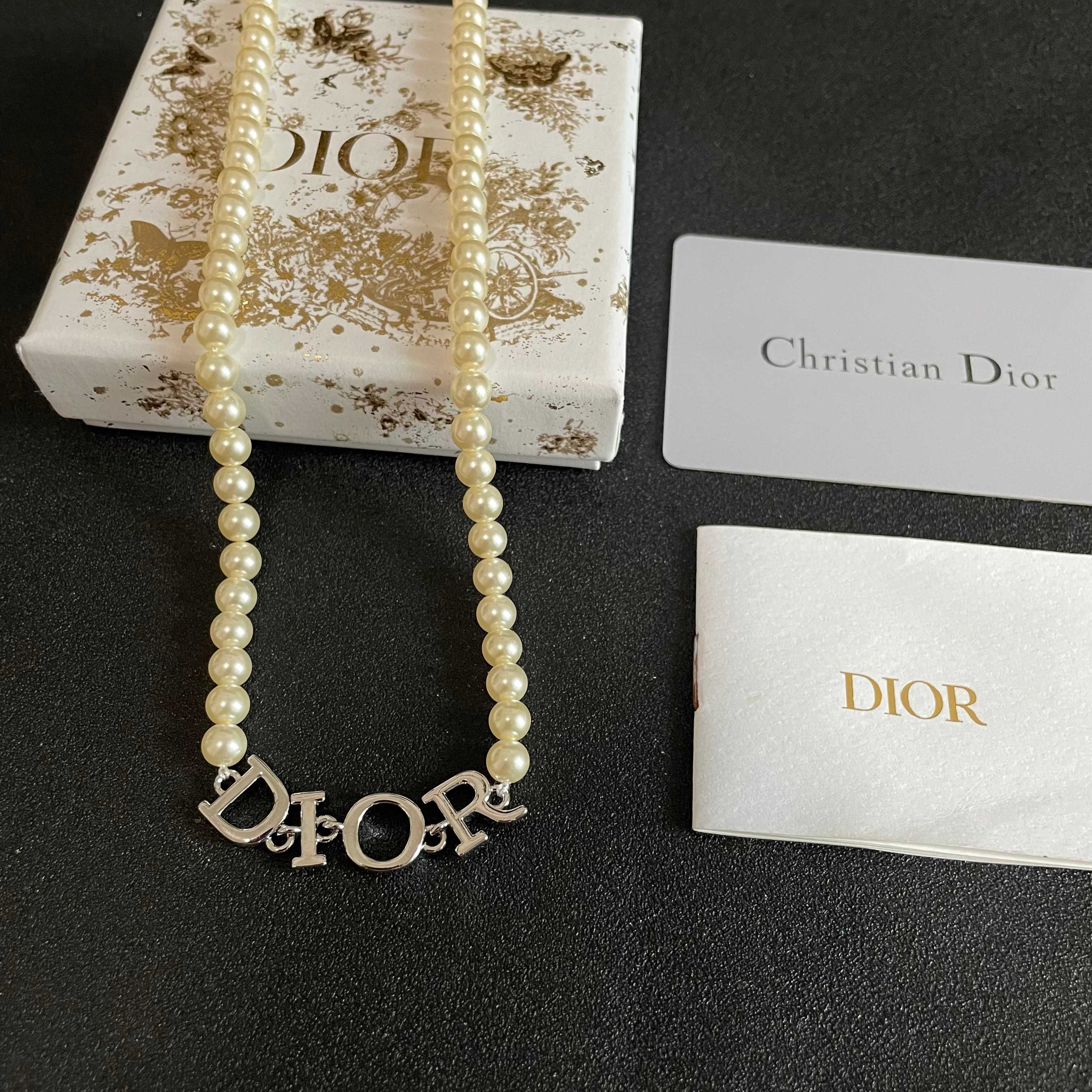 👑Dior 迪奥  中古 项链 专柜一致上新 精选原版一致 黄铜材质 甜美气质高雅.