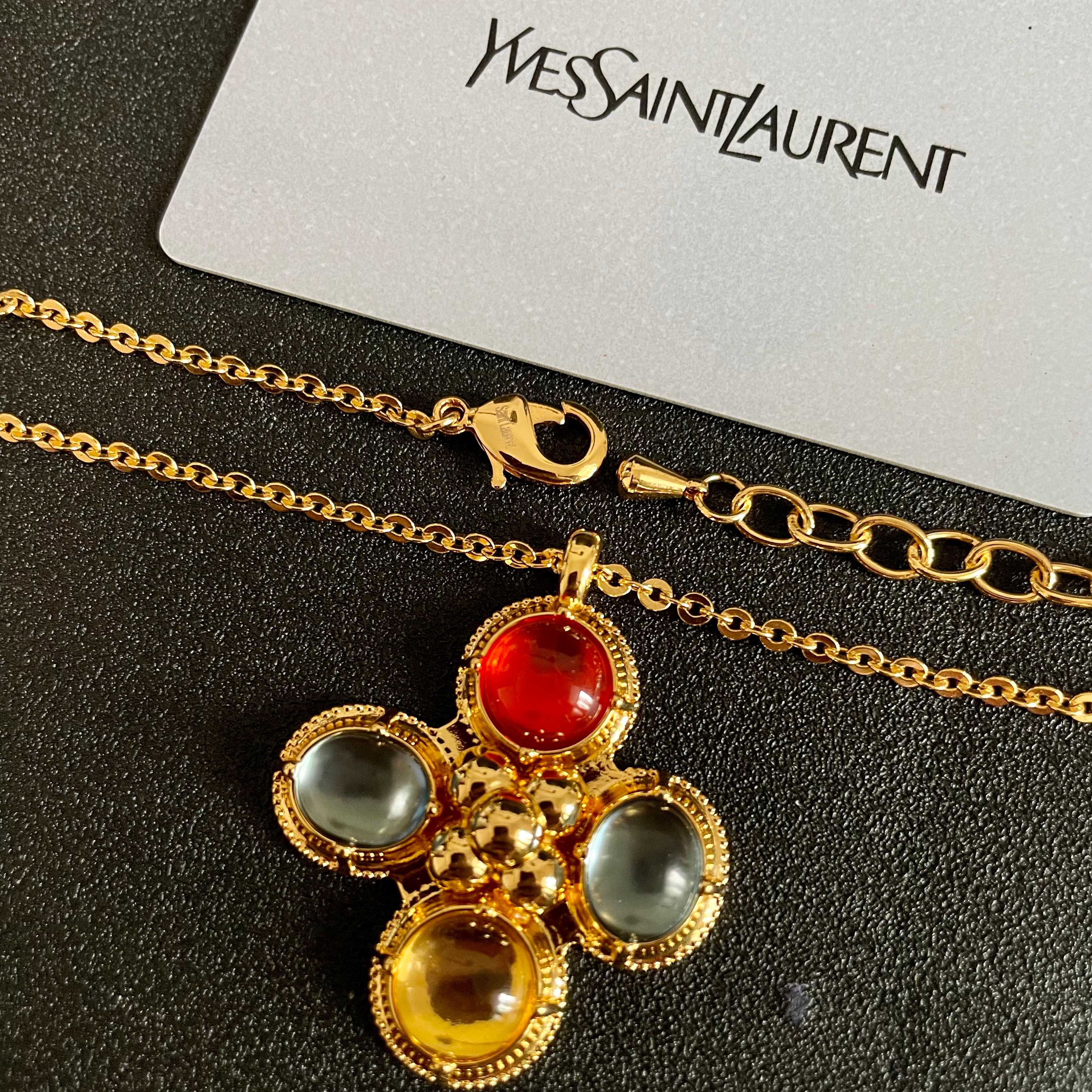 ⭕️新款YSL 圣罗兰项链👍原装黄铜材质 Yves Saint Laurent 创立于1961年 优雅抽