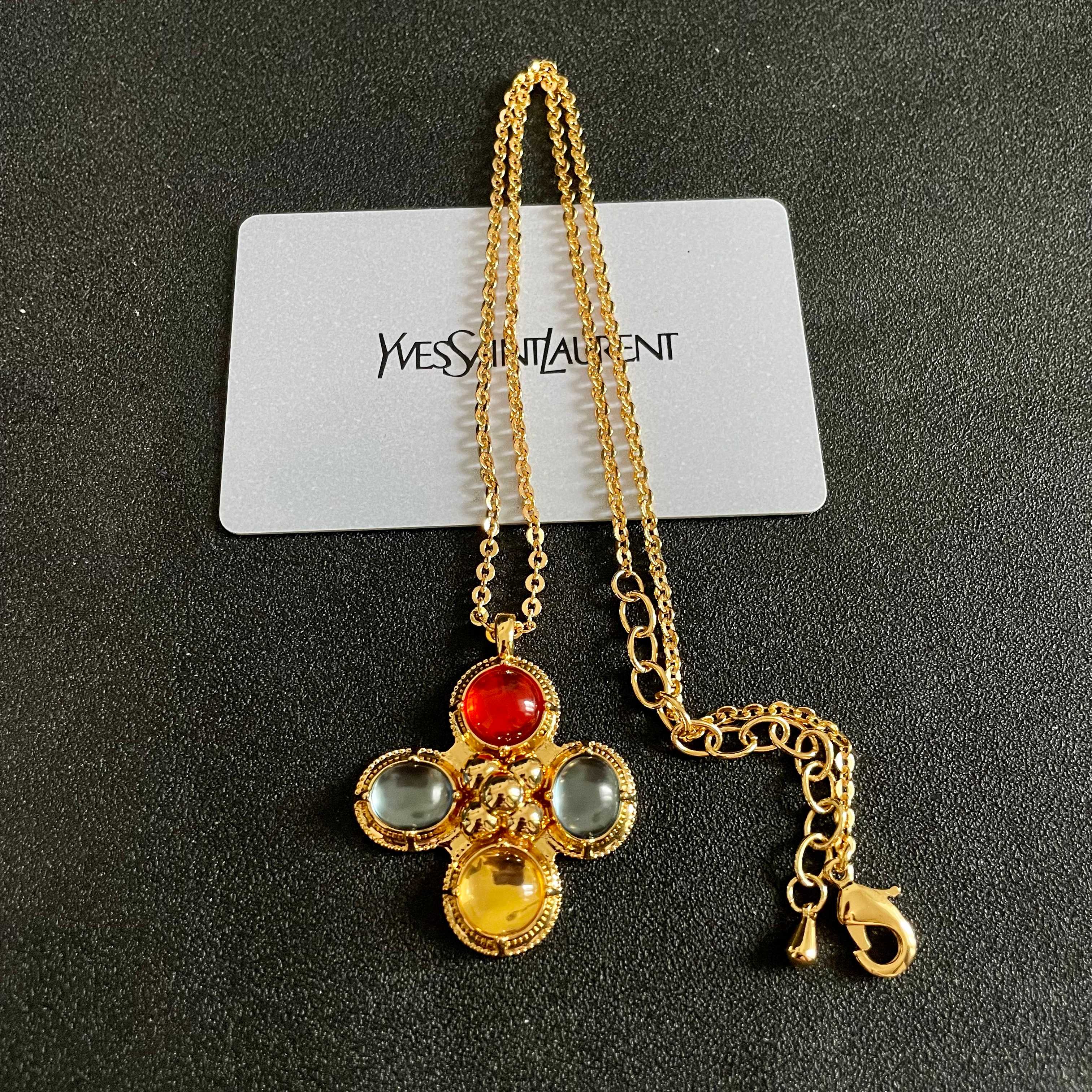 ⭕️新款YSL 圣罗兰项链👍原装黄铜材质 Yves Saint Laurent 创立于1961年 优雅抽