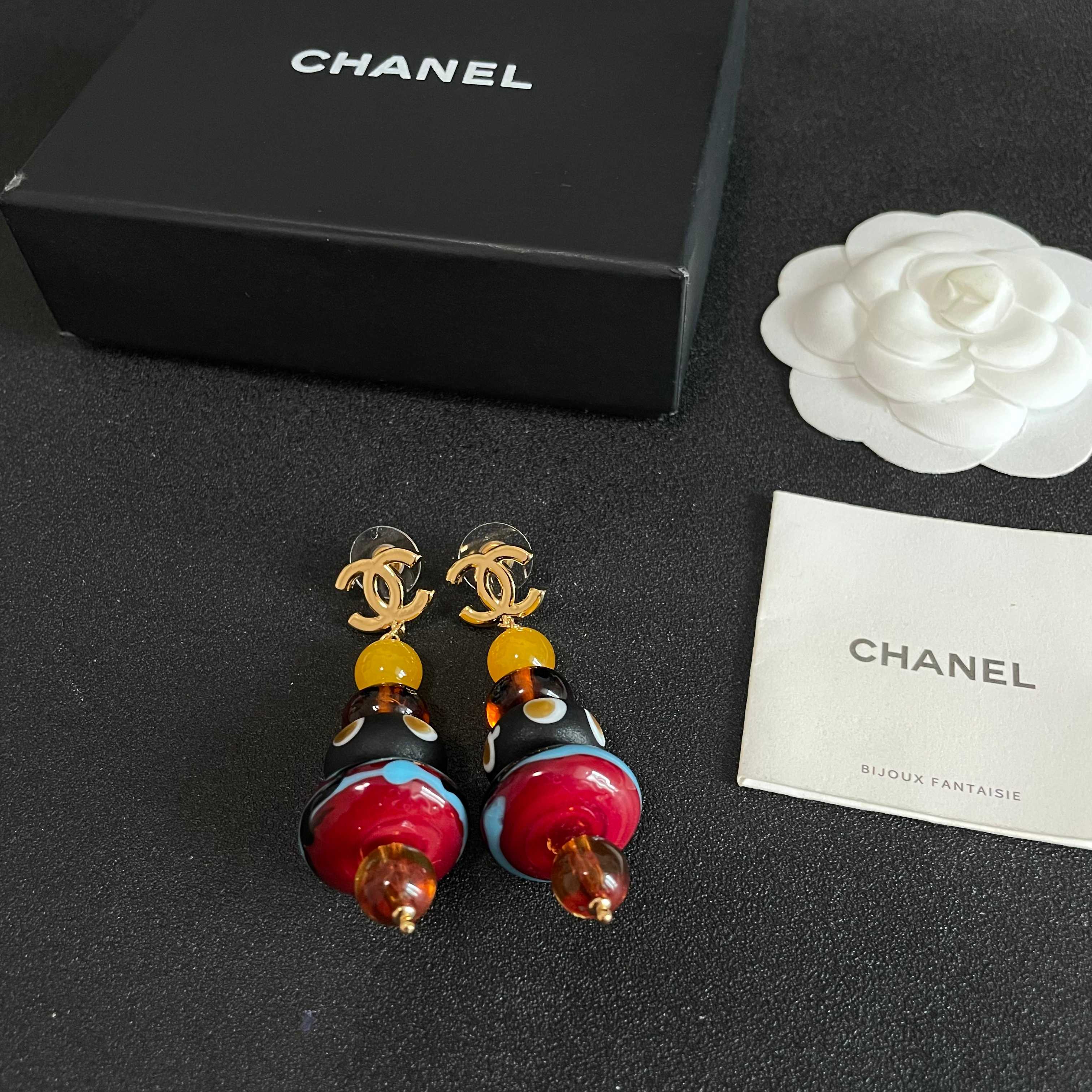 Chanel香奈儿 中古 耳钉👀小香家的款式真心无需多介绍😘🎶每一款都超好看，精致大方，非常显气质