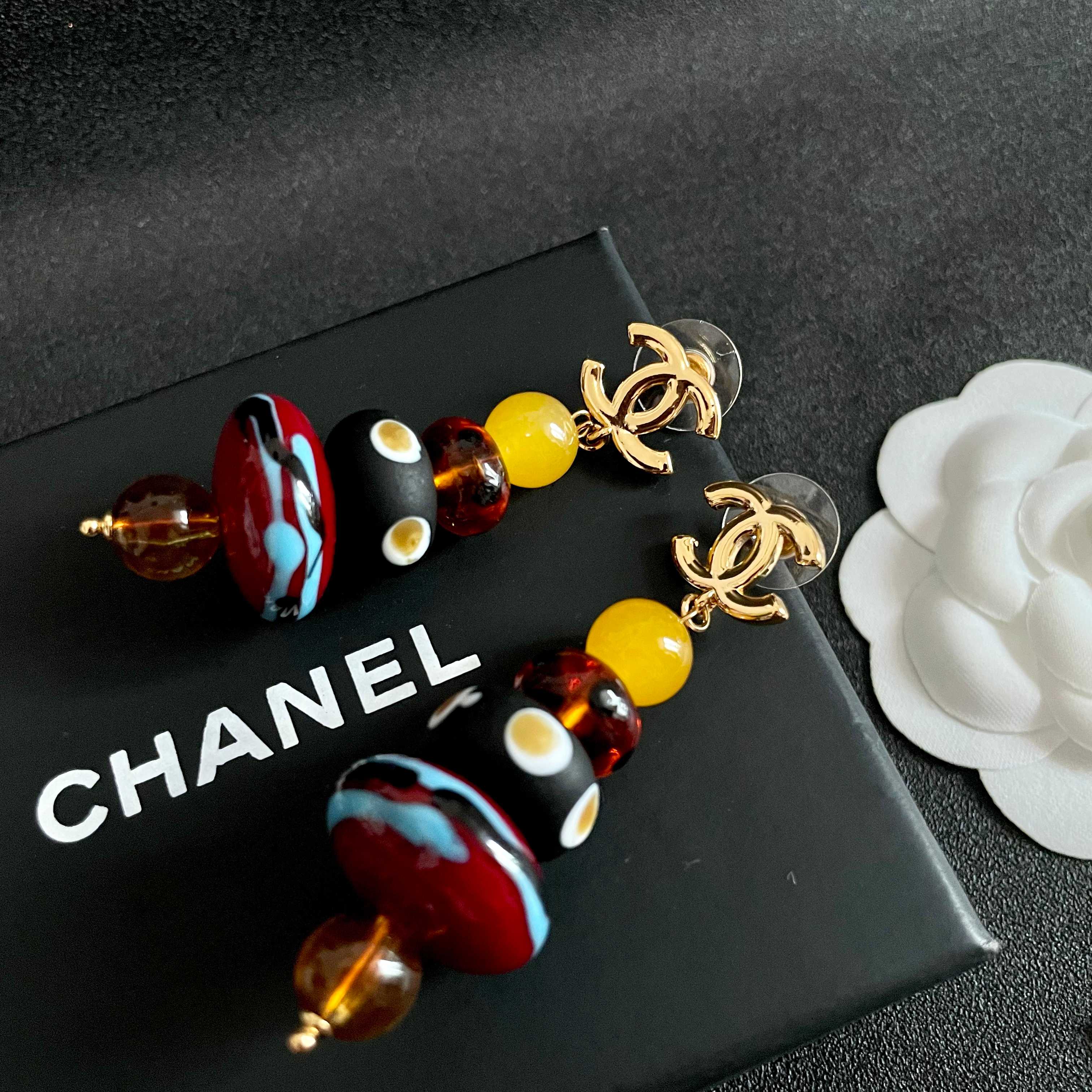 Chanel香奈儿 中古 耳钉👀小香家的款式真心无需多介绍😘🎶每一款都超好看，精致大方，非常显气质