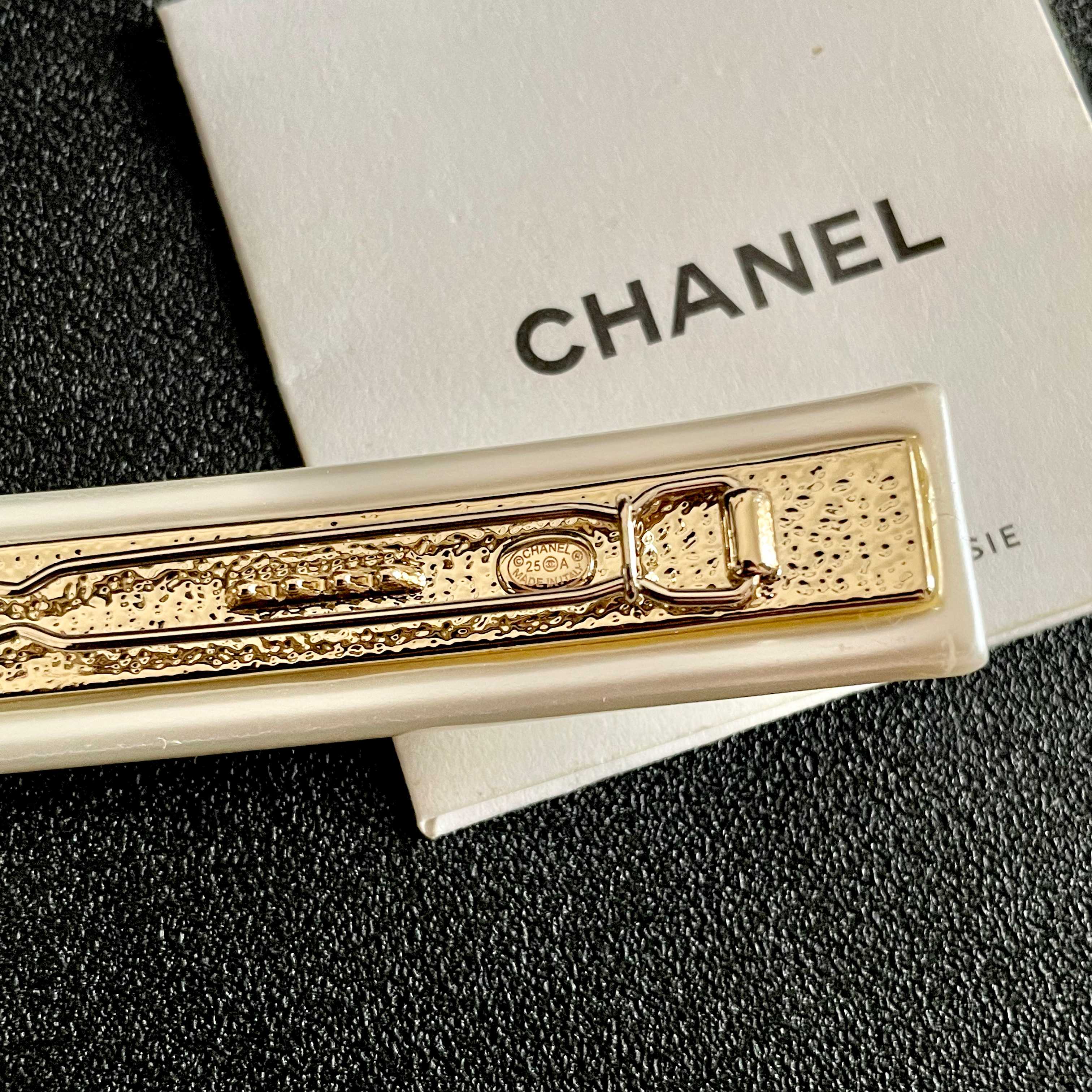 🛍小香发夹热销款火爆上新❣🛍同步专柜‼独家高端品质实拍图‼代购级别‼做工精致细腻👍重工版本😎超级仙女唯美
