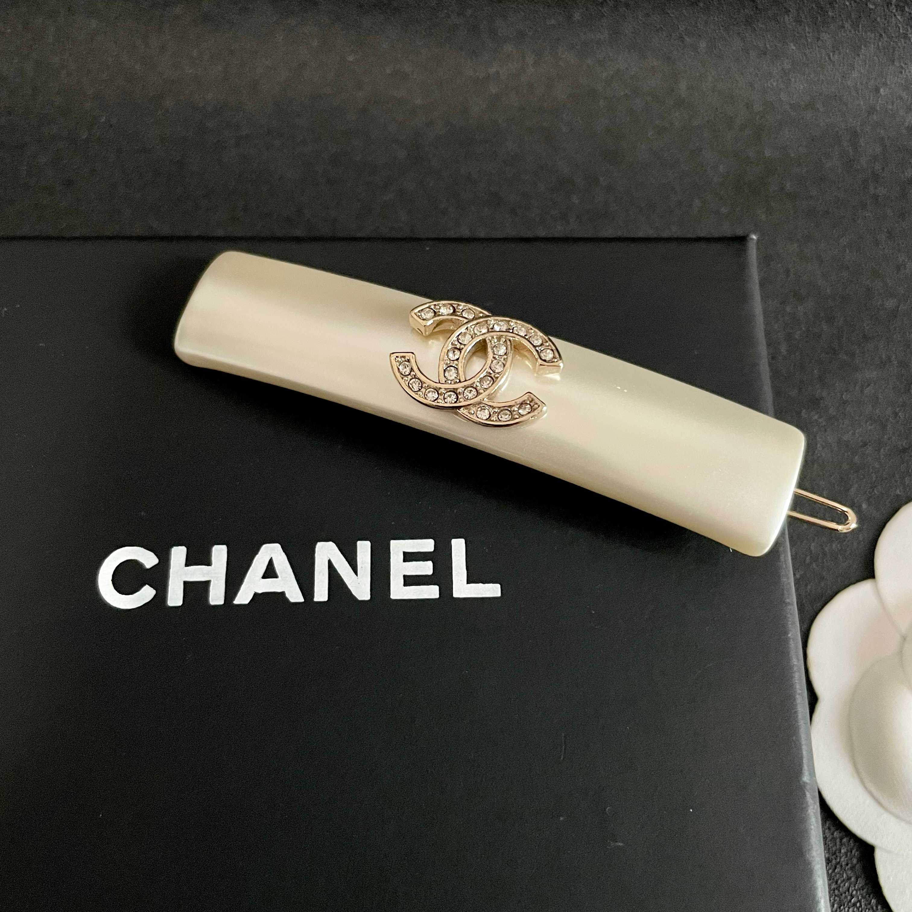 🛍小香发夹热销款火爆上新❣🛍同步专柜‼独家高端品质实拍图‼代购级别‼做工精致细腻👍重工版本😎超级仙女唯美