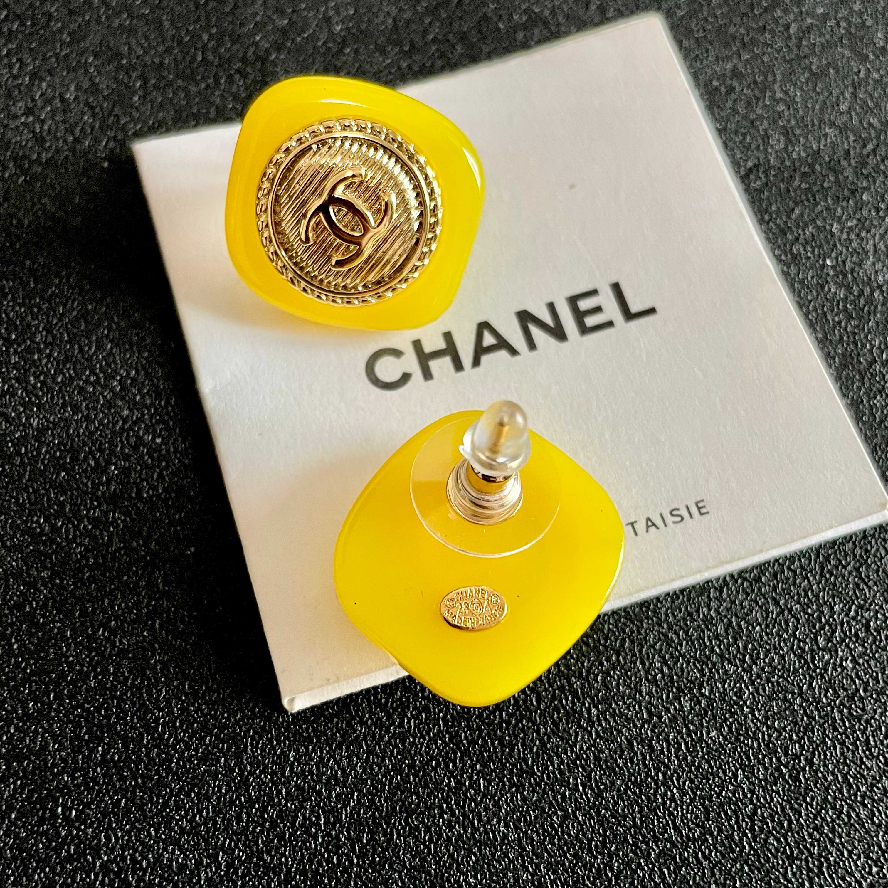Chanel香奈儿 中古 耳钉👀小香家的款式真心无需多介绍😘🎶每一款都超好看，精致大方，非常显气质
