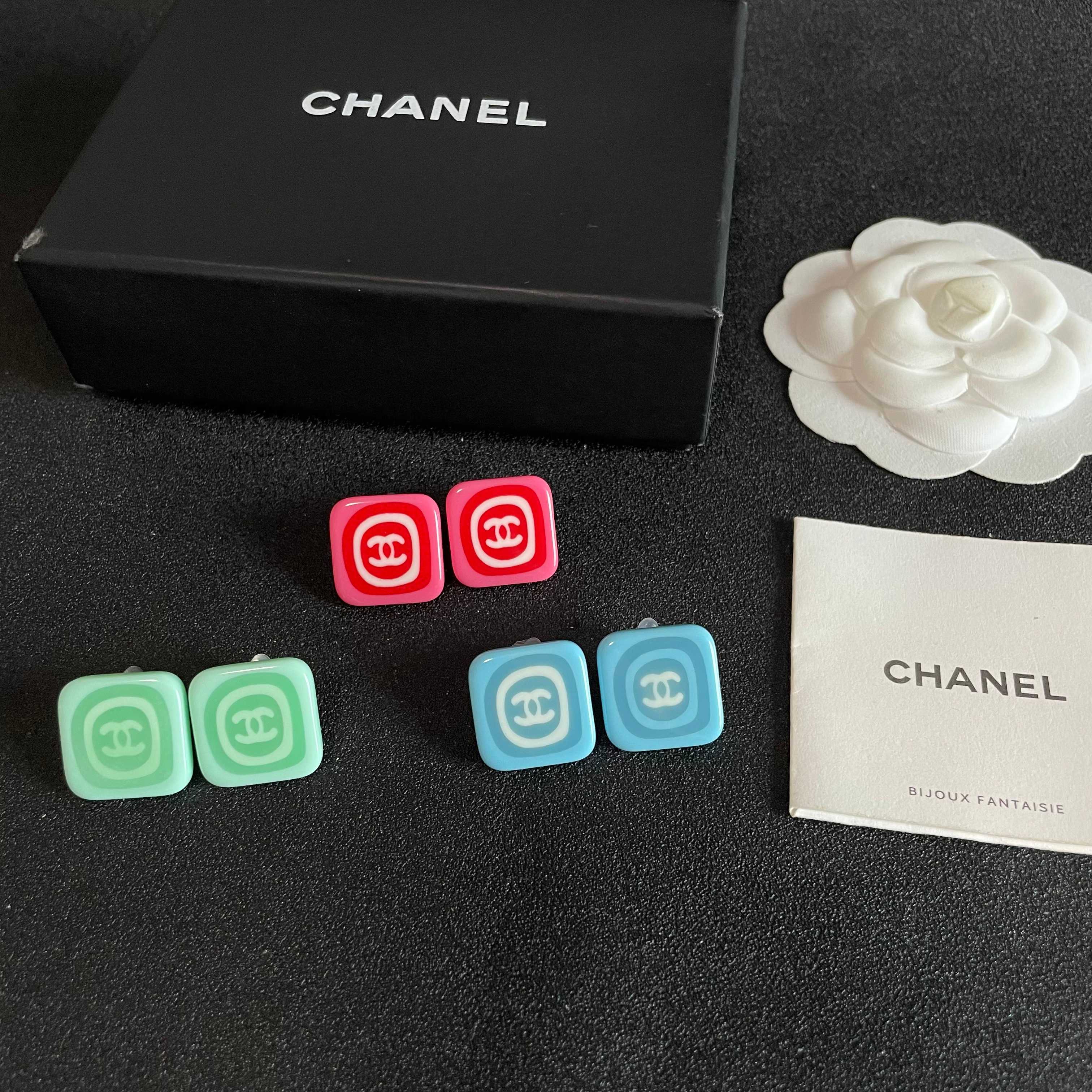 Chanel香奈儿 中古 耳钉👀小香家的款式真心无需多介绍😘🎶每一款都超好看，精致大方，非常显气质