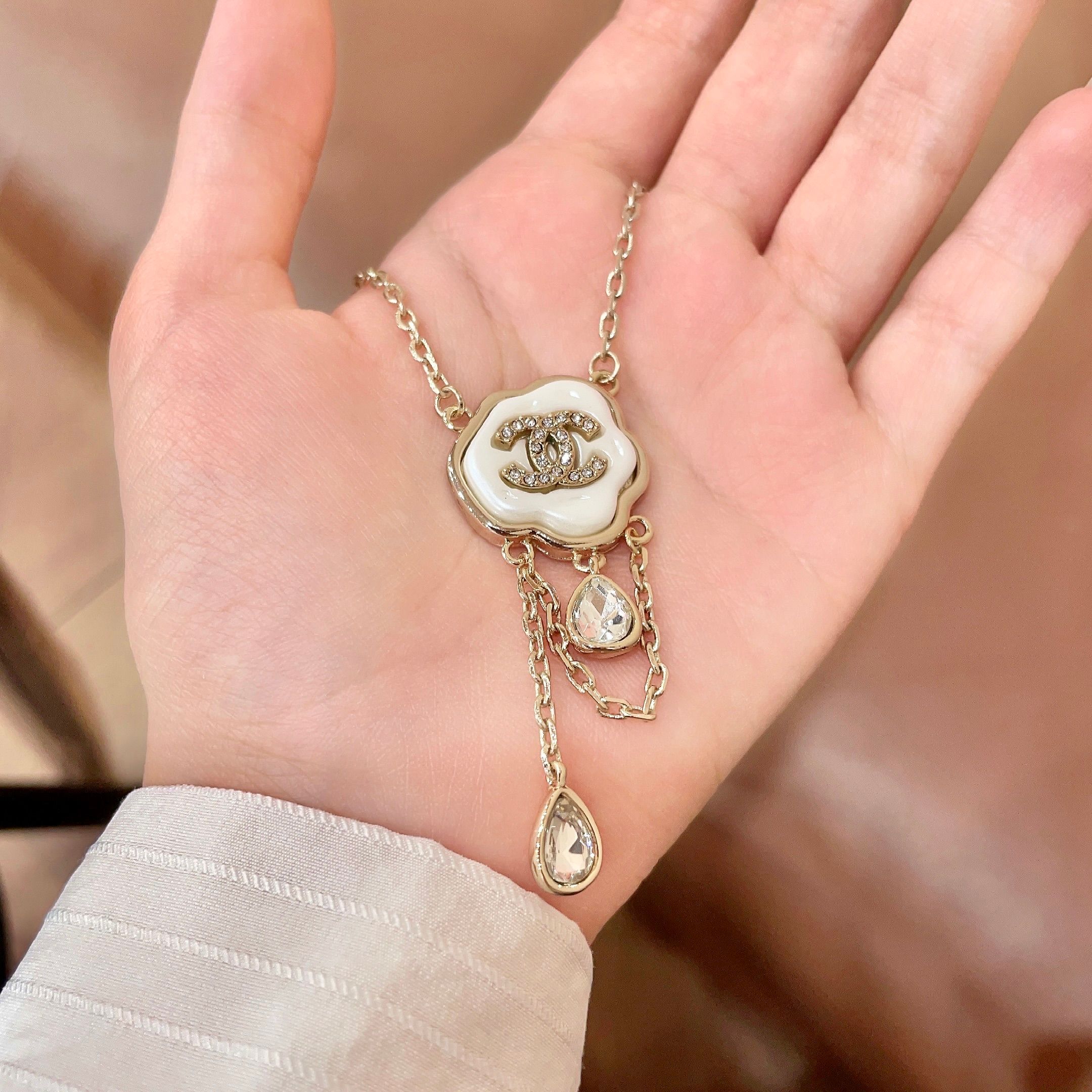 Chanel Haute Couture Haute Joaillerie Fine Jewelry Earrings Necklace 4
